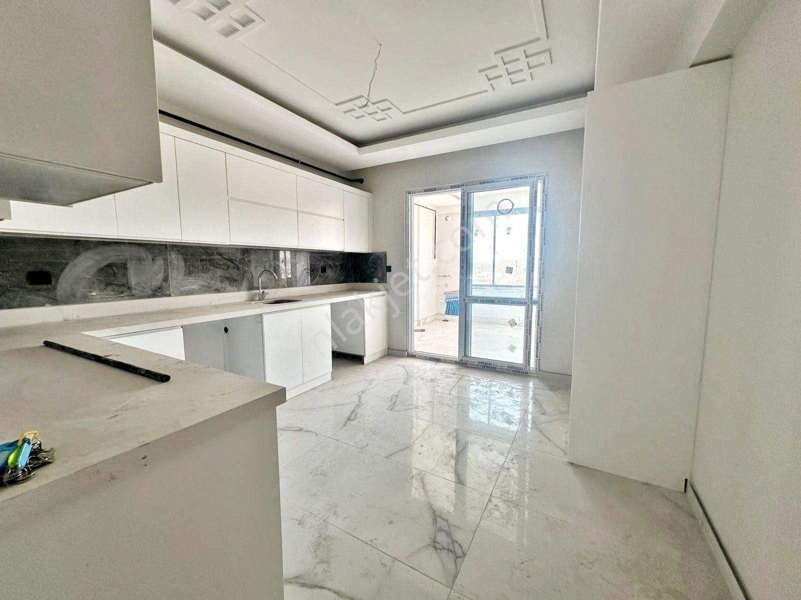 Belkız'da Cadde Üzeri Sıfır !yemek Odalı Cam Balkonlu U.lüx3.5+1 - Görsel 3