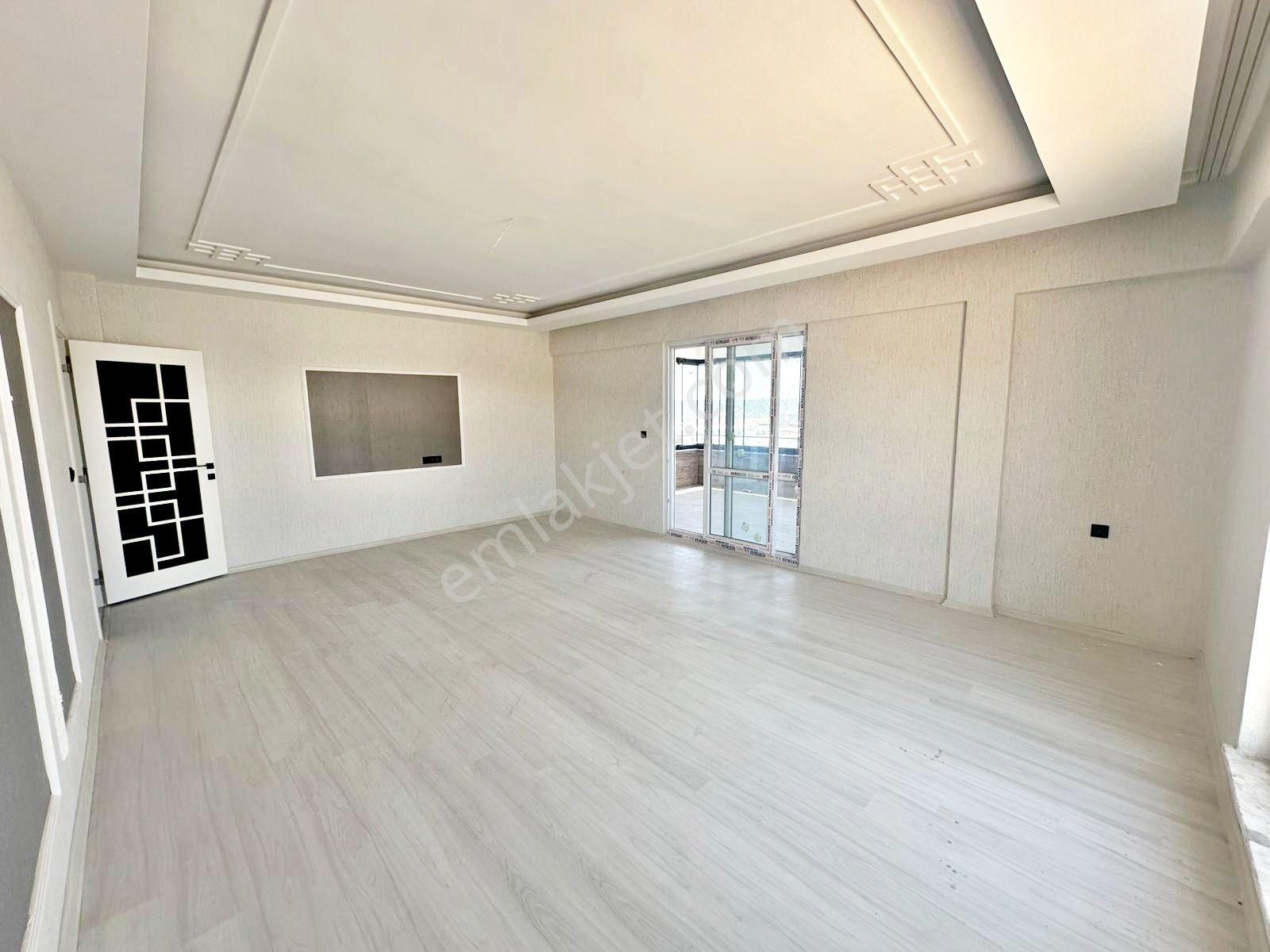 Belkız'da Cadde Üzeri Sıfır !yemek Odalı Cam Balkonlu U.lüx3.5+1 - Görsel 12