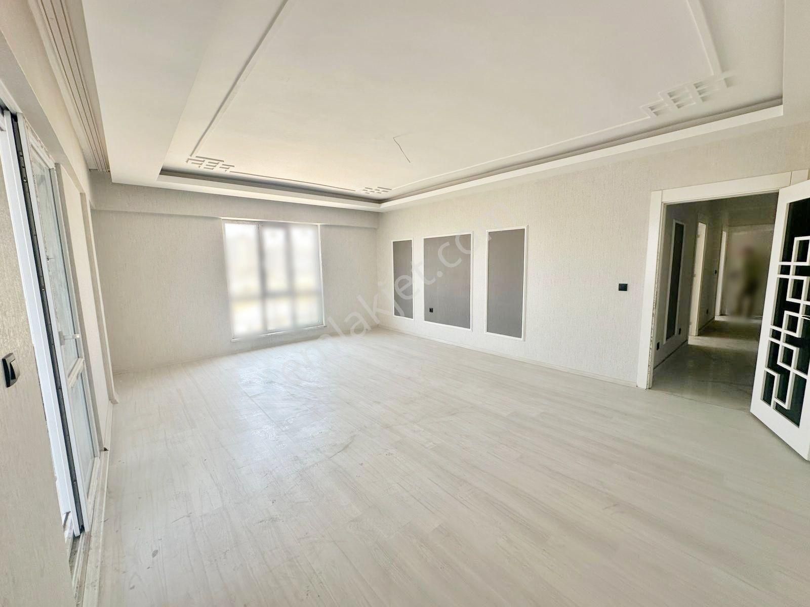 Belkız'da Cadde Üzeri Sıfır !yemek Odalı Cam Balkonlu U.lüx3.5+1 - Görsel 10