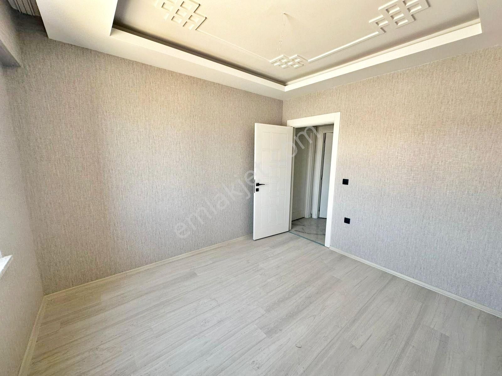 Belkız'da Cadde Üzeri Sıfır !yemek Odalı Cam Balkonlu U.lüx3.5+1 - Görsel 19