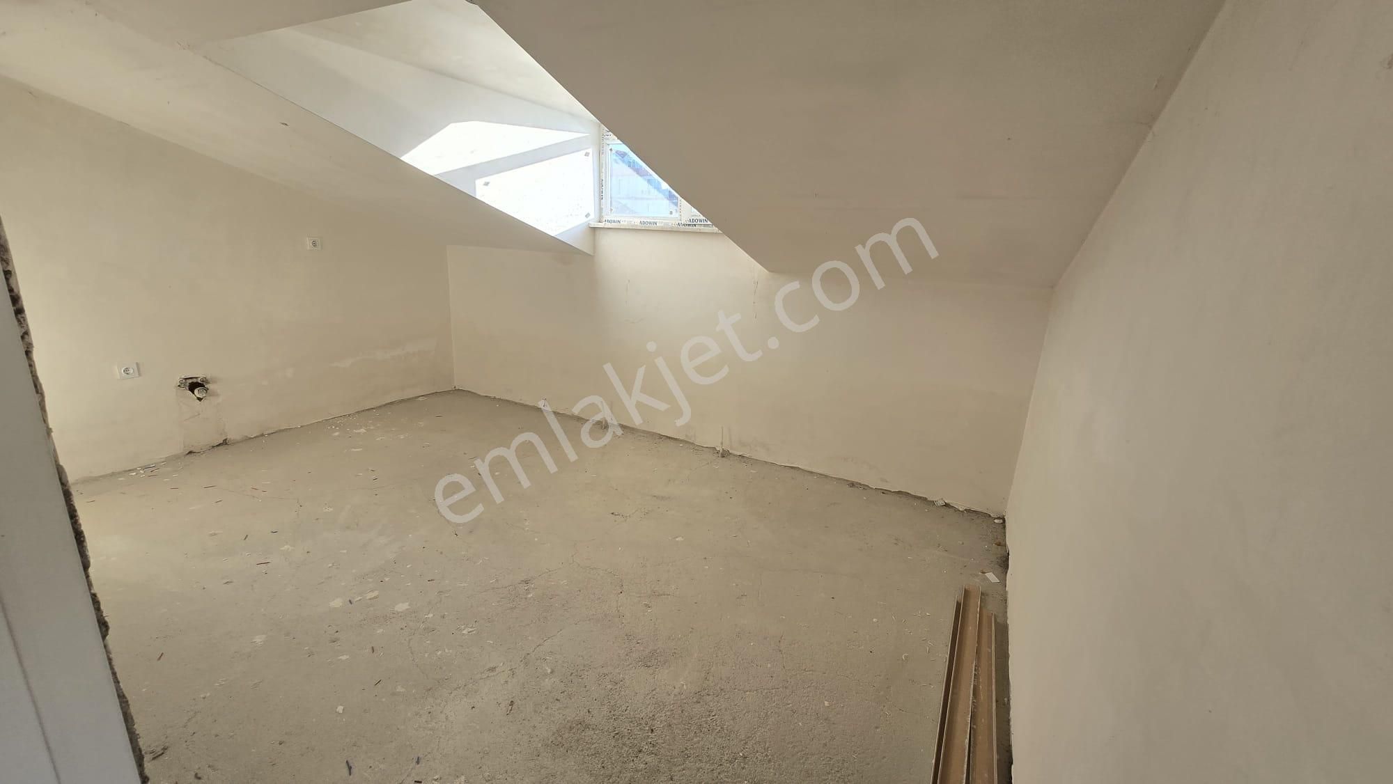Büyükçekmece Pınartepe Mah. 140 M² Site İçi 4+1 Kelepir Natamam Dubleks Daire - Görsel 7