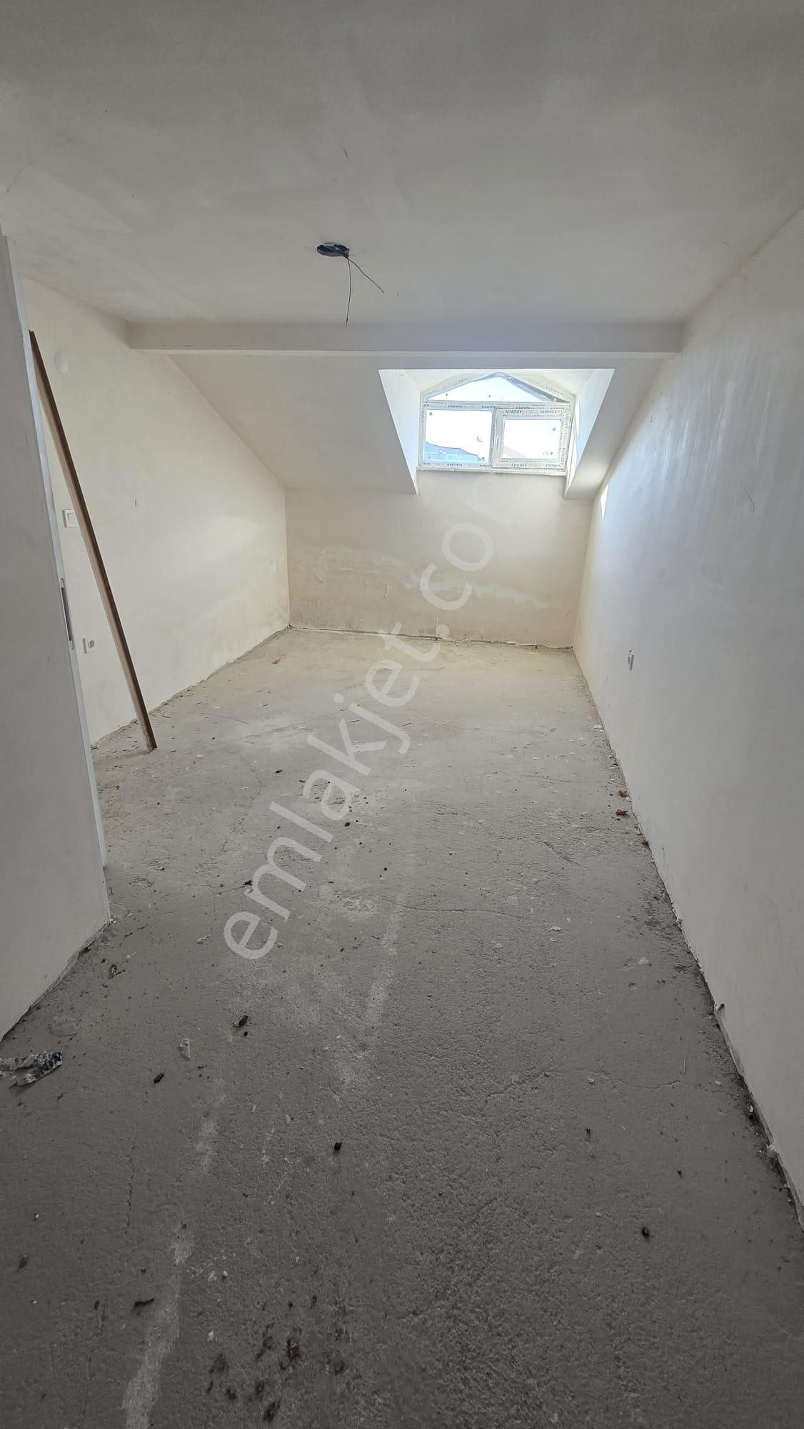 Büyükçekmece Pınartepe Mah. 140 M² Site İçi 4+1 Kelepir Natamam Dubleks Daire - Görsel 10