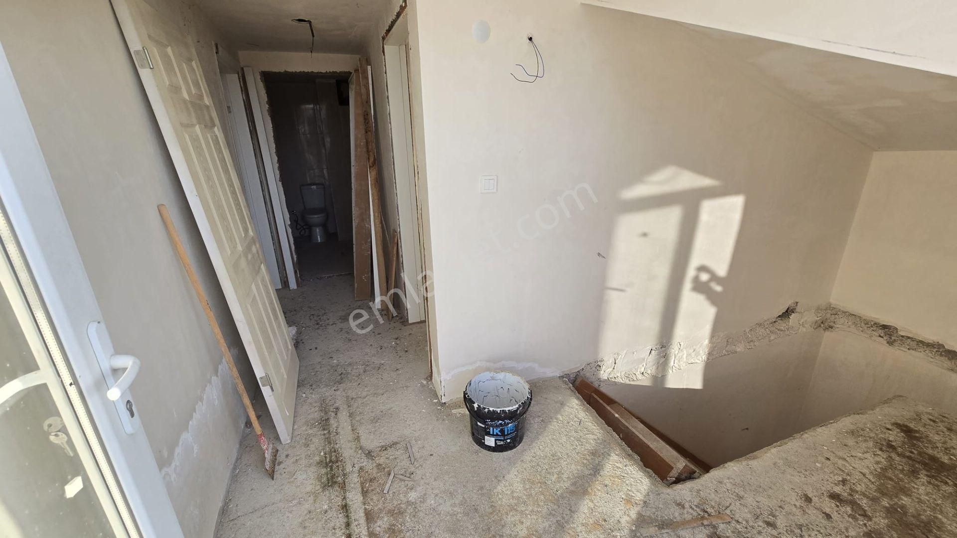 Büyükçekmece Pınartepe Mah. 140 M² Site İçi 4+1 Kelepir Natamam Dubleks Daire - Görsel 8