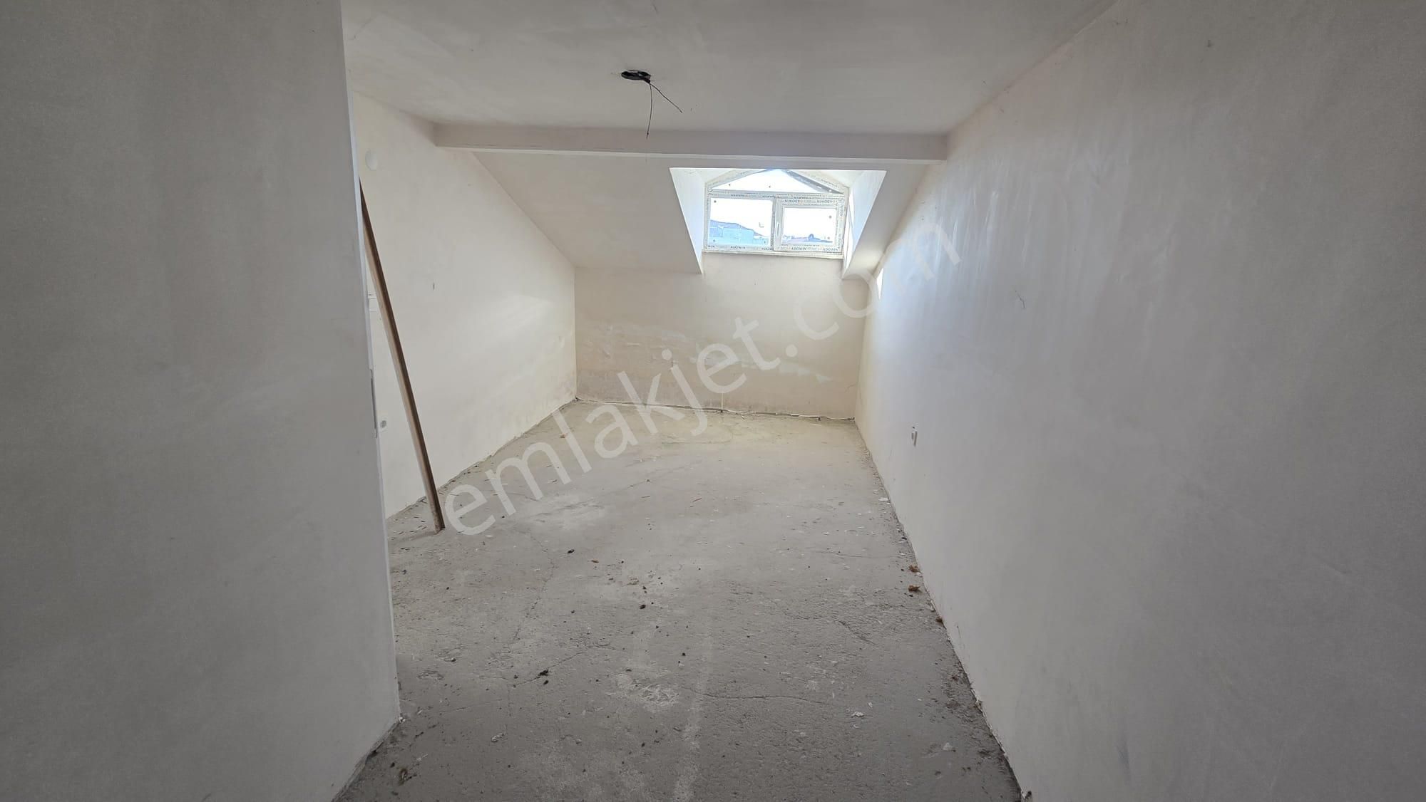 Büyükçekmece Pınartepe Mah. 140 M² Site İçi 4+1 Kelepir Natamam Dubleks Daire - Görsel 11