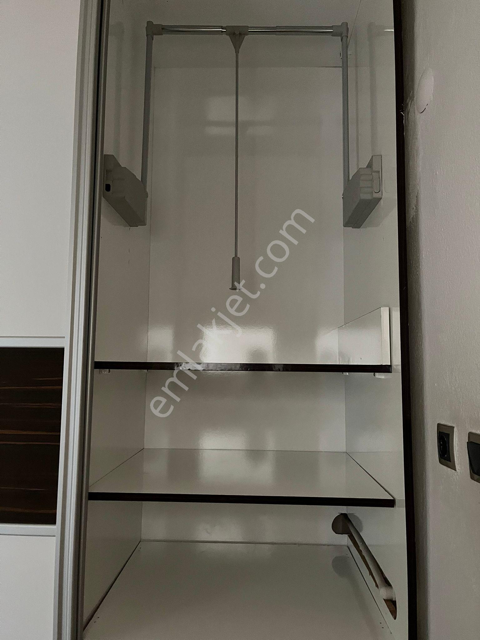 Kafeler Cad. Nezih Site İçi 120 M² Aydınlık 3+1 Tadilatlı + Depo - Görsel 17