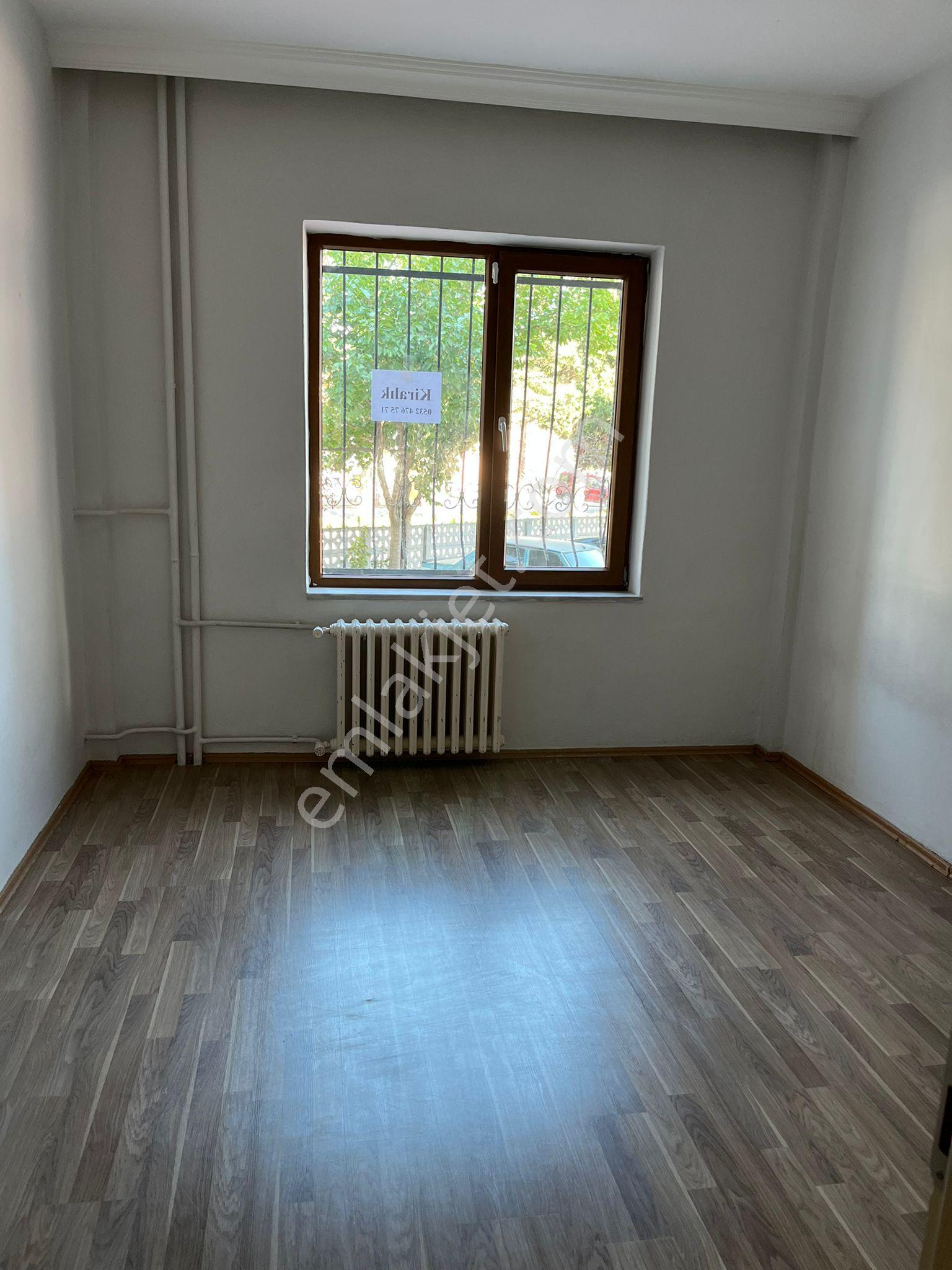 Kafeler Cad. Nezih Site İçi 120 M² Aydınlık 3+1 Tadilatlı + Depo - Görsel 14