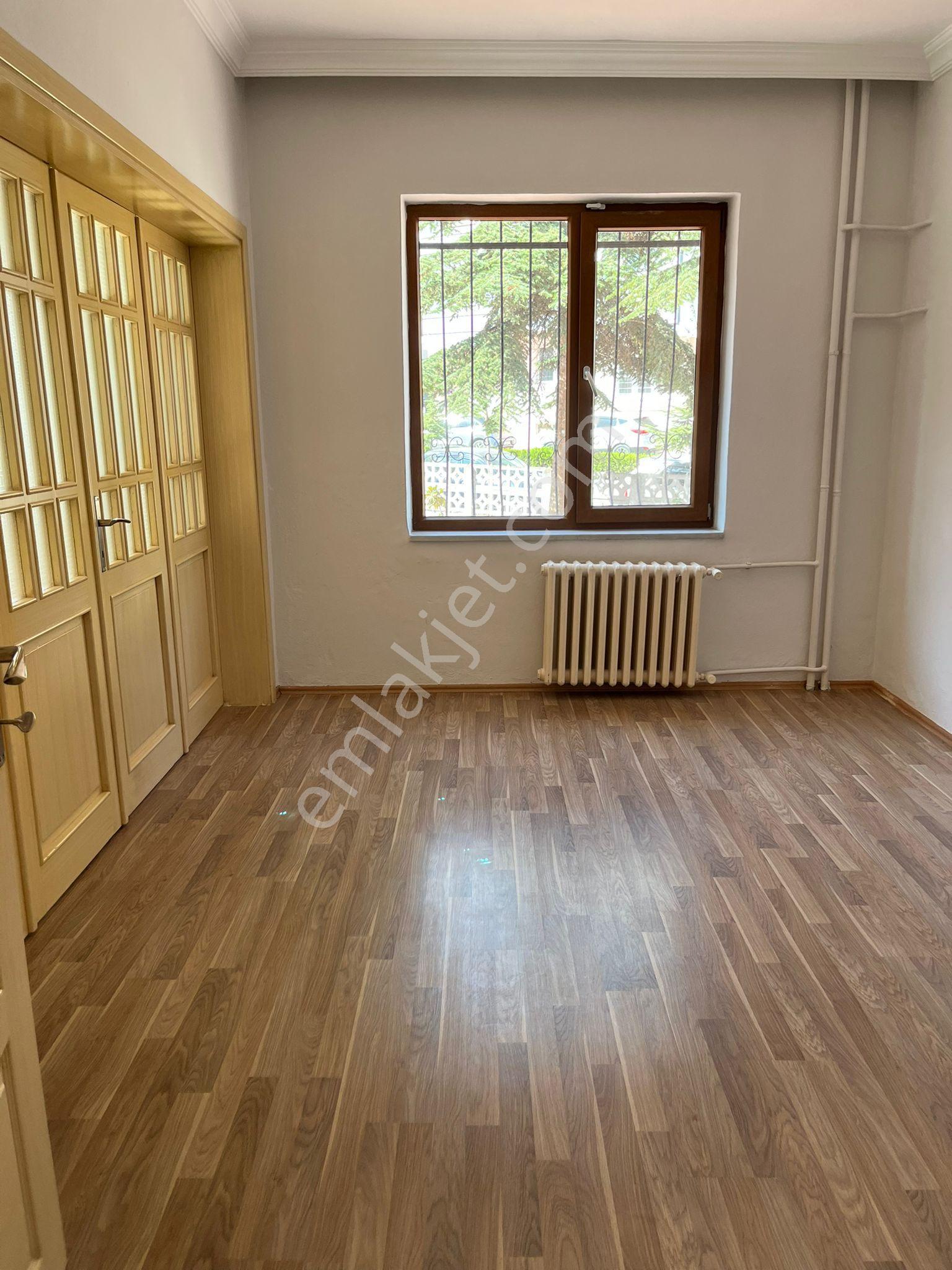 Kafeler Cad. Nezih Site İçi 120 M² Aydınlık 3+1 Tadilatlı + Depo - Görsel 11