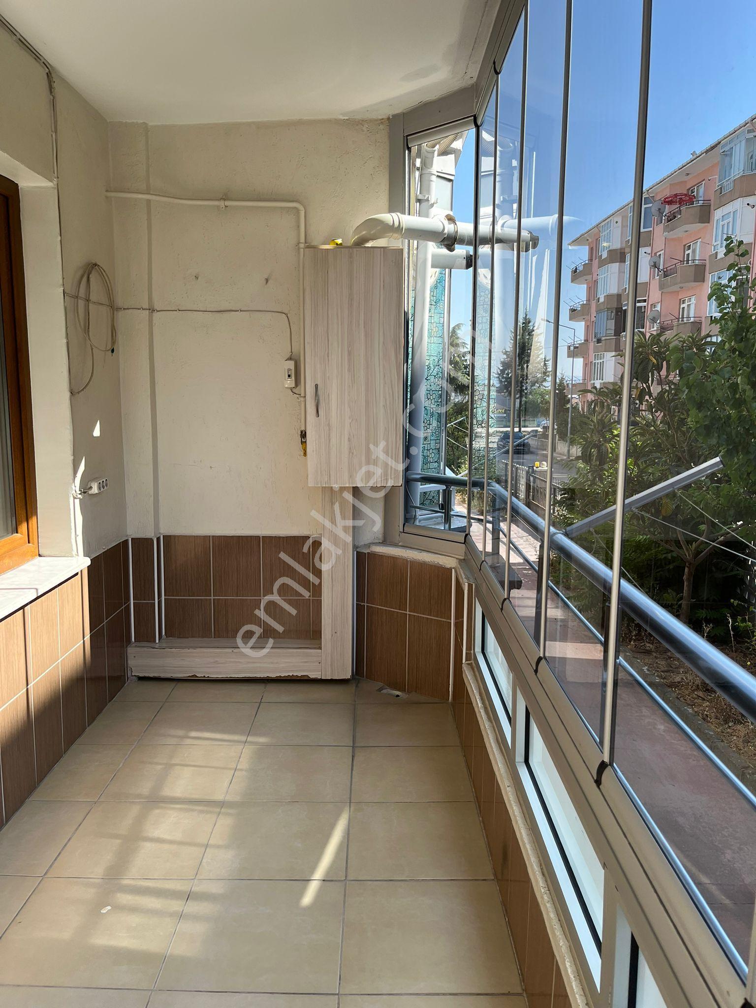 Kafeler Cad. Nezih Site İçi 120 M² Aydınlık 3+1 Tadilatlı + Depo - Görsel 9