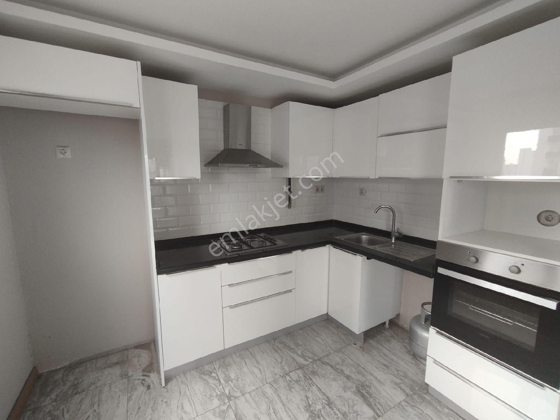 Adana Gürselpaşa 8-10 Yaş Kullanışlı Satılık Daire - Görsel 11