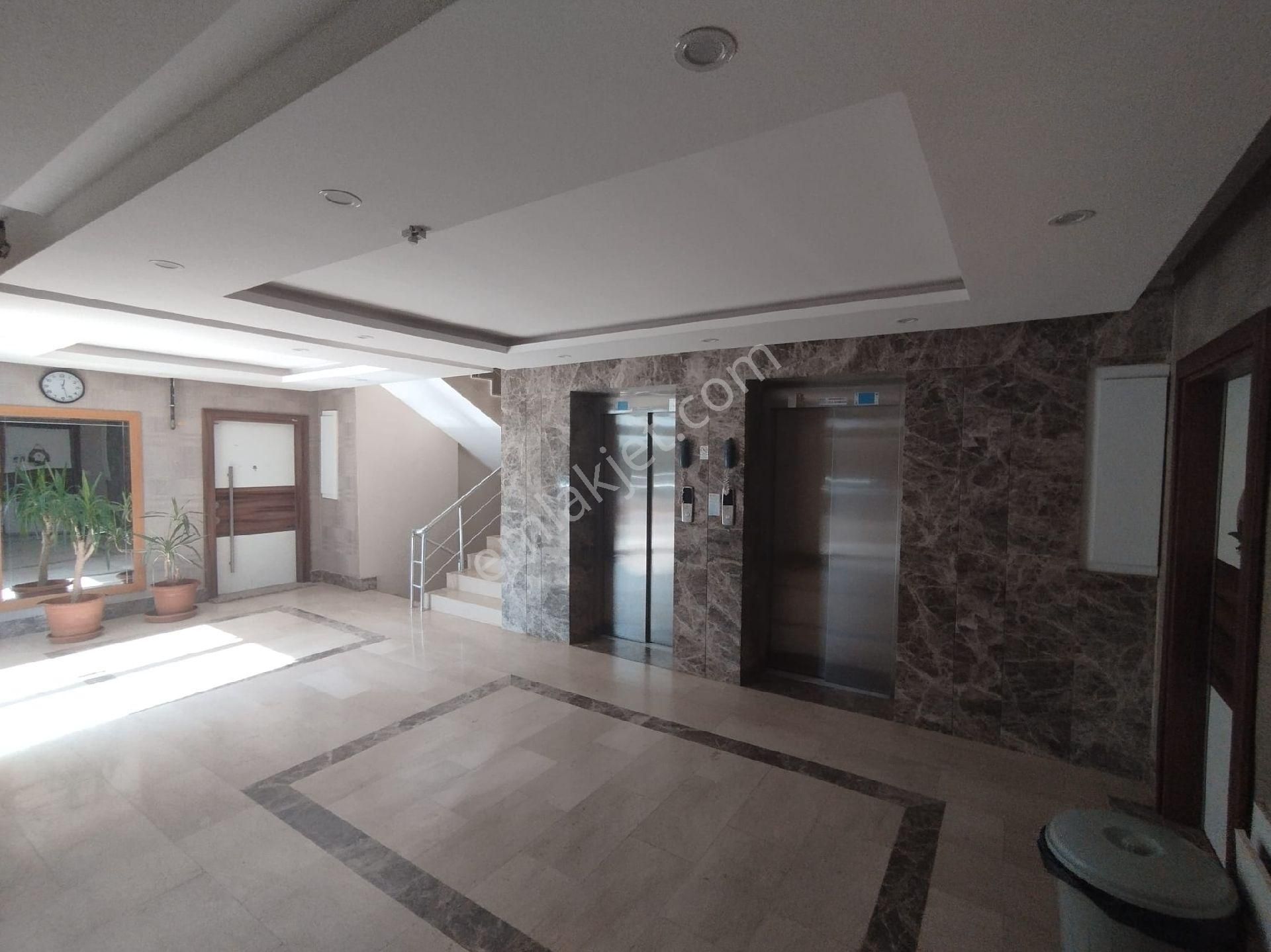 Adana Gürselpaşa 8-10 Yaş Kullanışlı Satılık Daire - Görsel 23