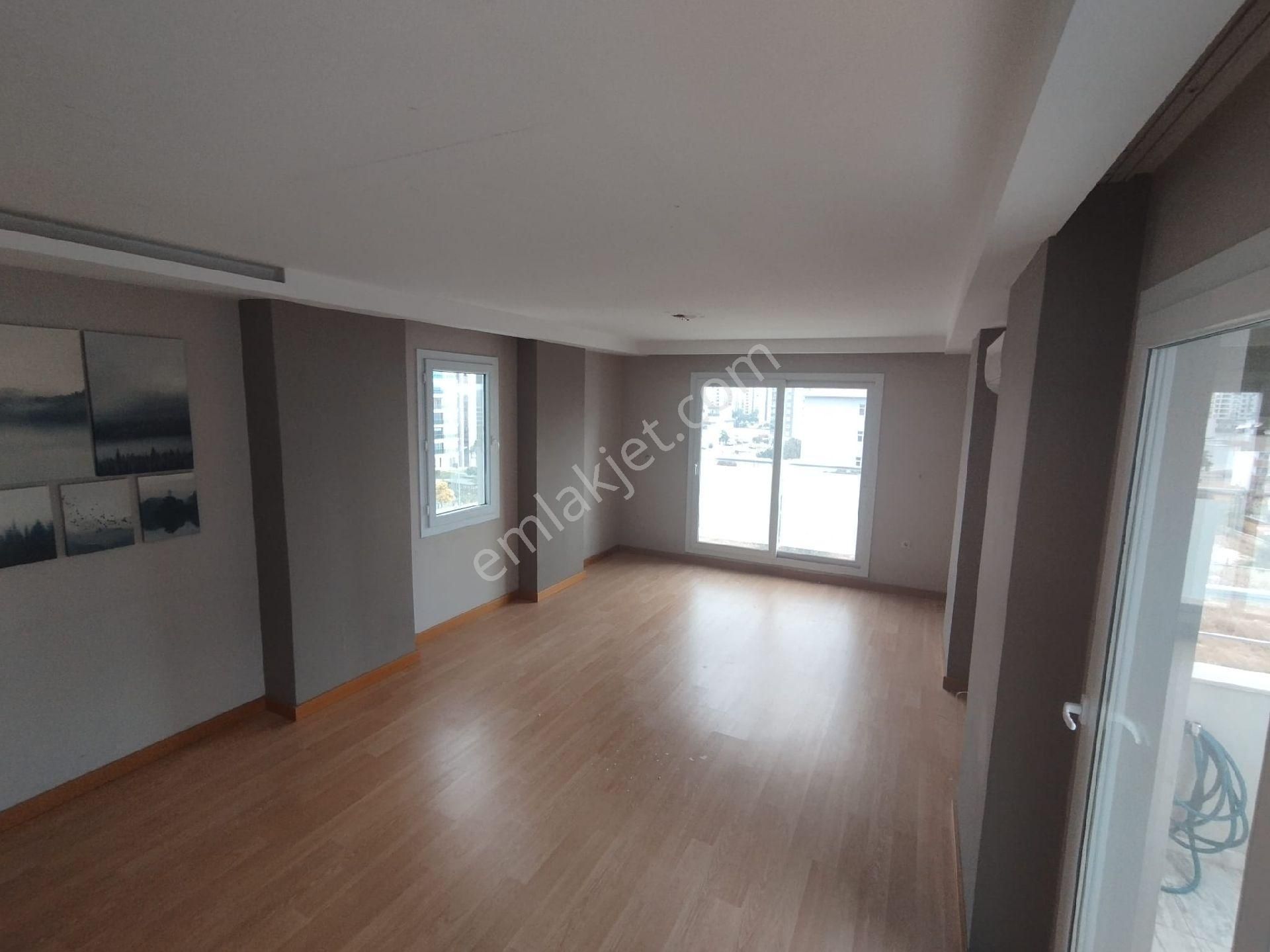 Adana Gürselpaşa 8-10 Yaş Kullanışlı Satılık Daire - Görsel 3