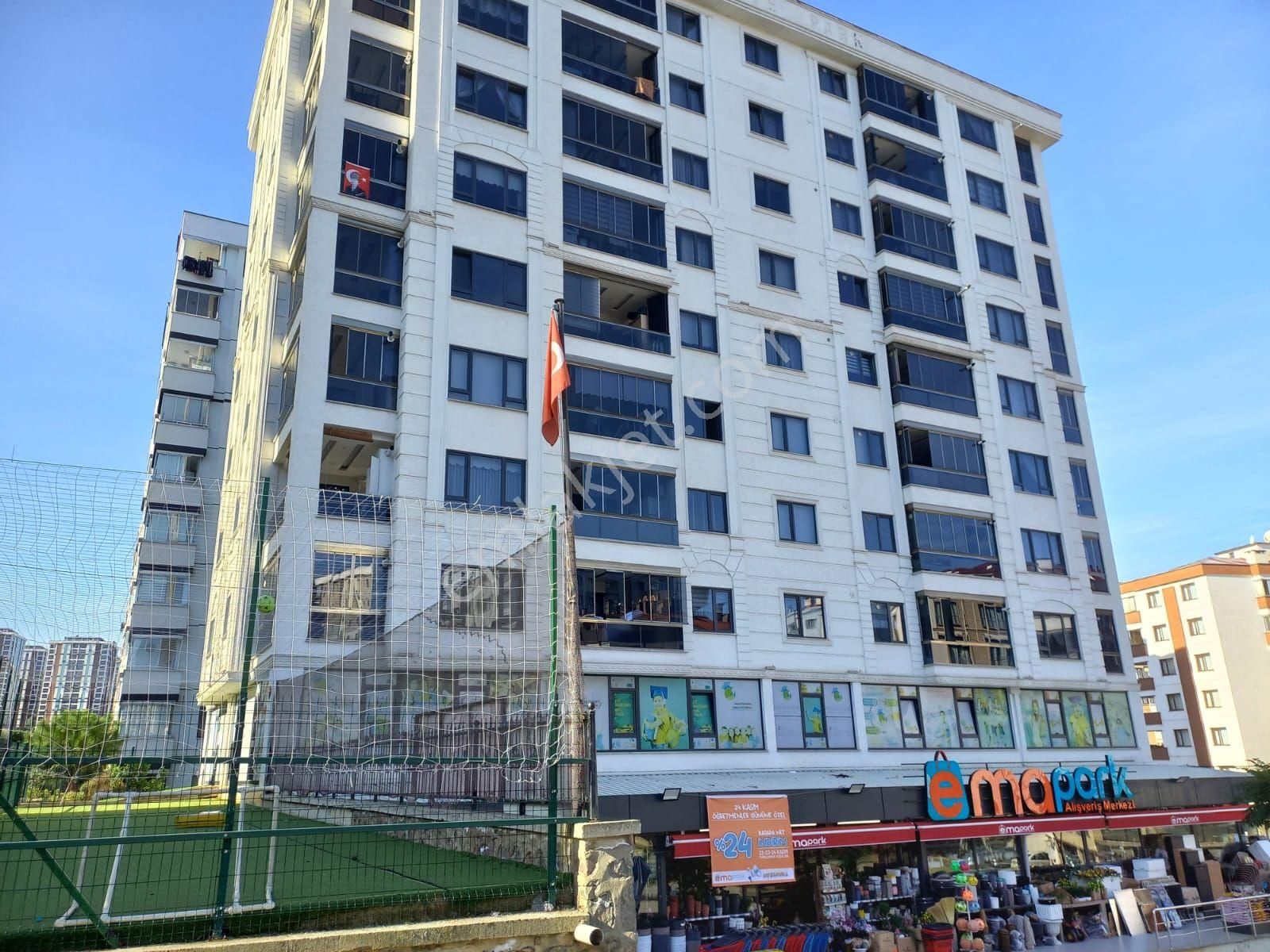 Golden Key Gayrimenkul'den Yıldızlı'da Satılık Daire