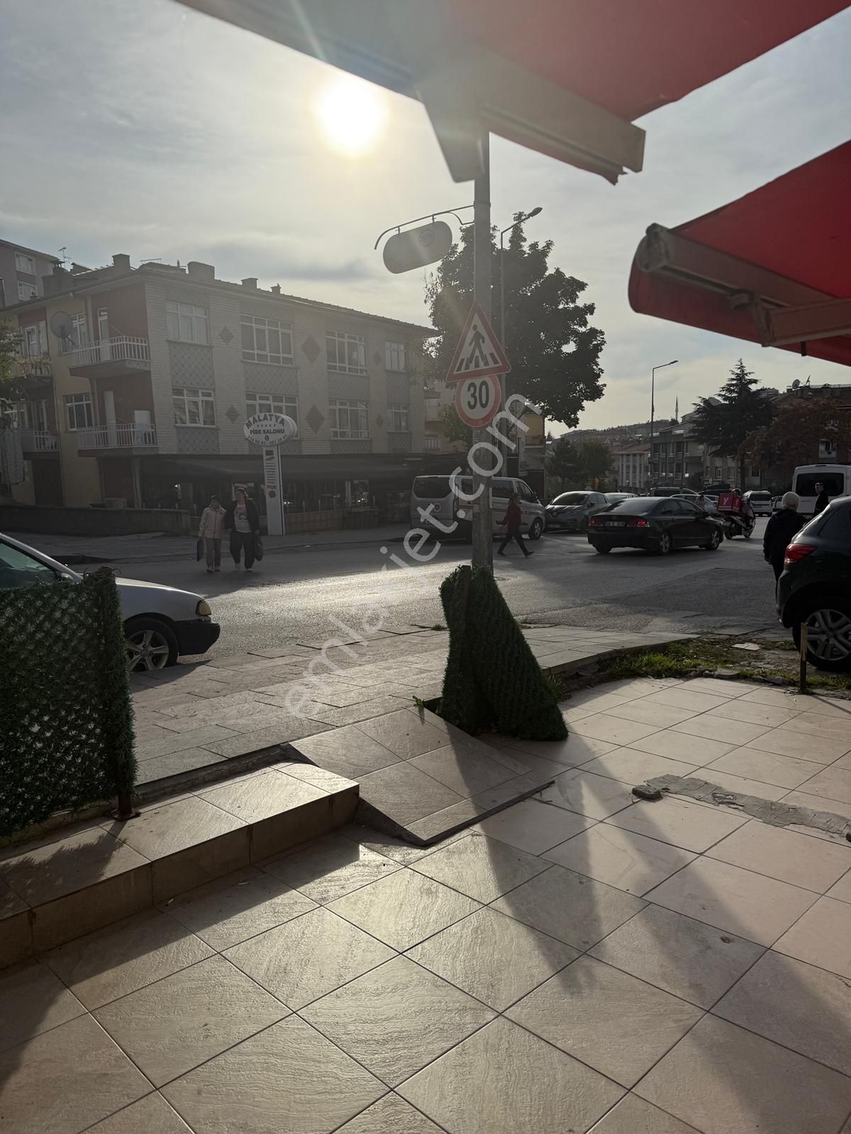 Devren Satılık Bayan Kuaförü İşlek Cad Üzerin De - Görsel 10