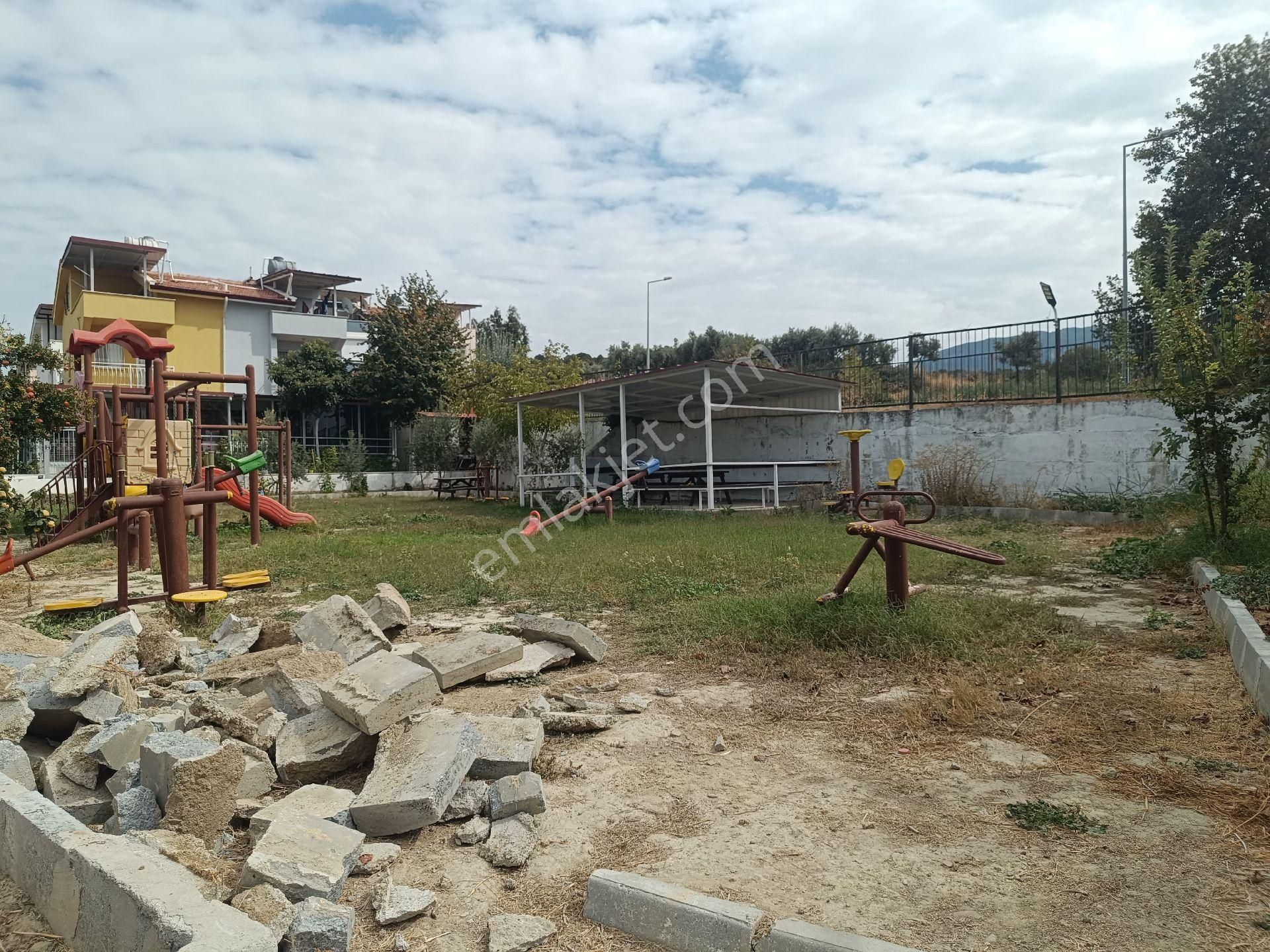 Kusadası Davutlar Yol Üzeri 3+1 Satılık Yazlik - Görsel 12