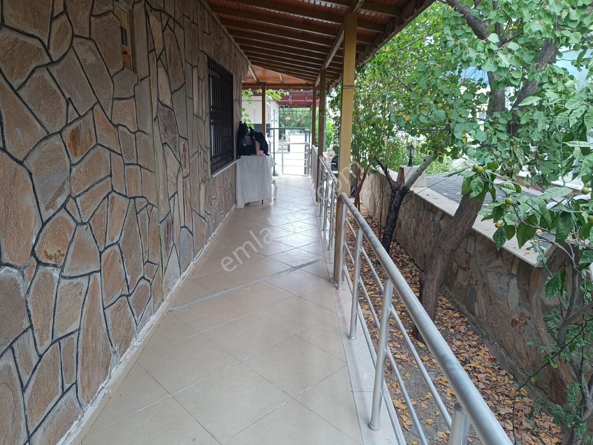 Kusadası Davutlar Yol Üzeri 3+1 Satılık Yazlik - Görsel 14