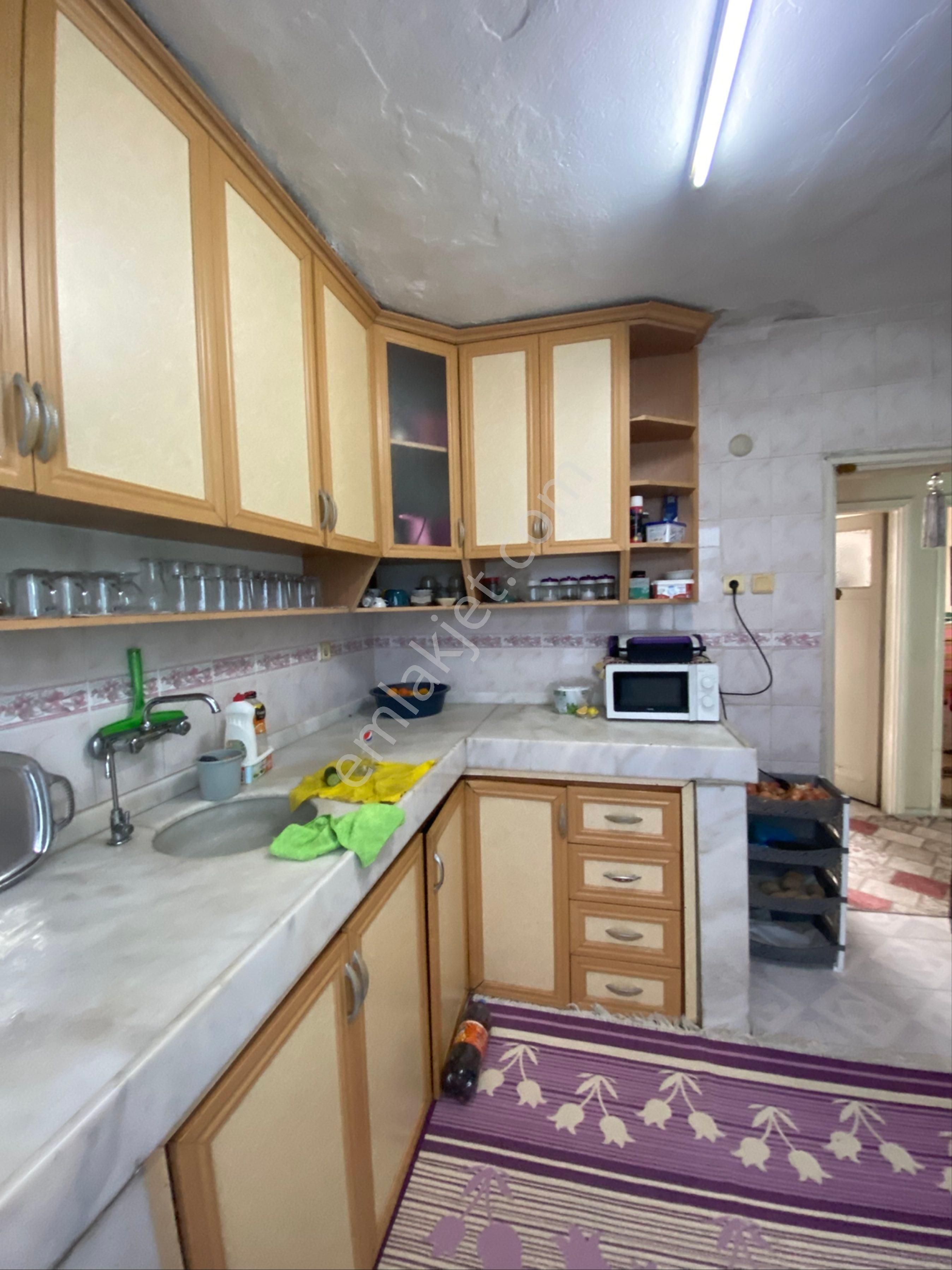 Yeşilevler De Altı Dükkan Üstü 3+1 Daire Satılık Müstakil Ev - Görsel 2