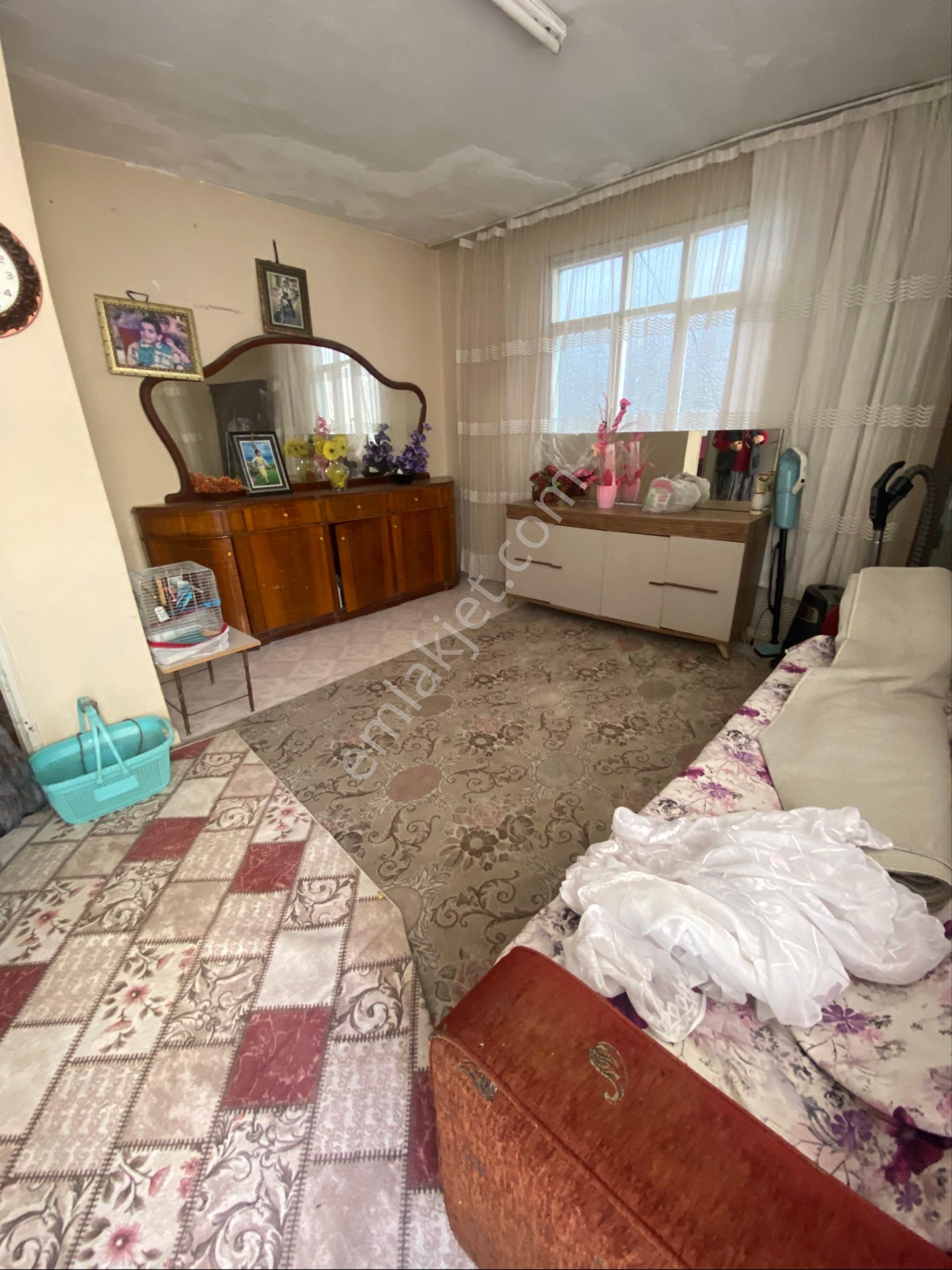 Yeşilevler De Altı Dükkan Üstü 3+1 Daire Satılık Müstakil Ev - Görsel 11