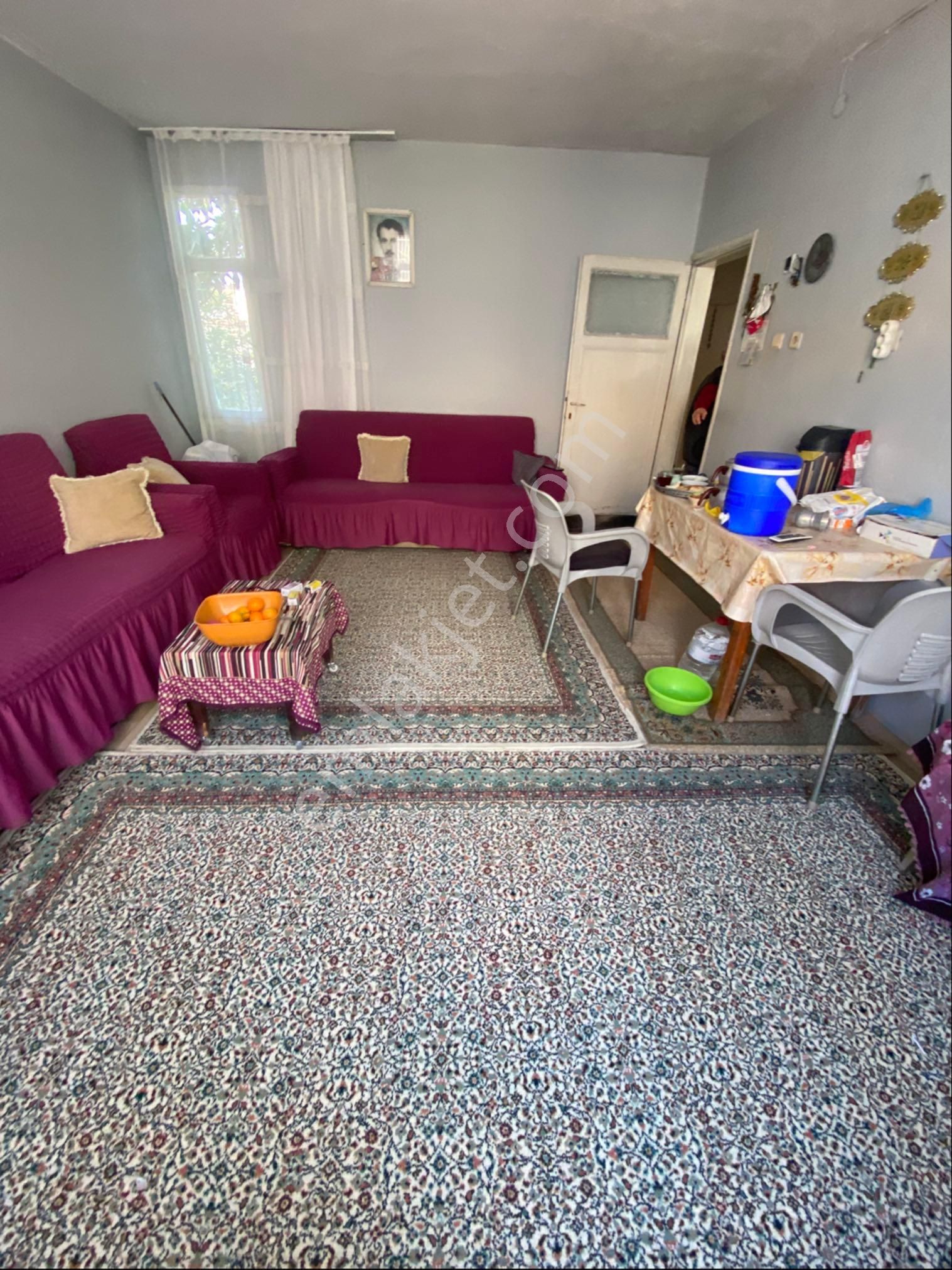 Yeşilevler De Altı Dükkan Üstü 3+1 Daire Satılık Müstakil Ev - Görsel 9