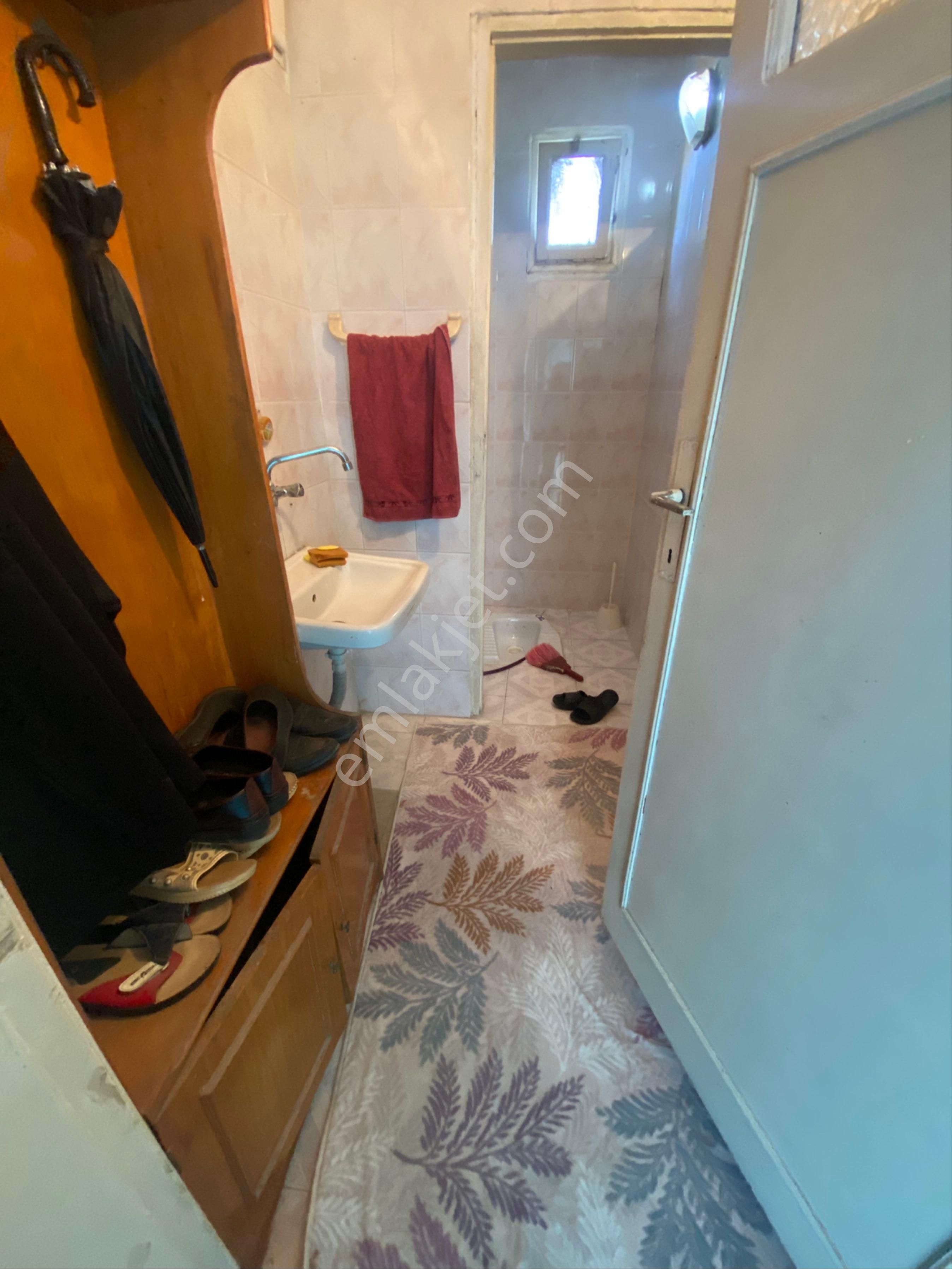 Yeşilevler De Altı Dükkan Üstü 3+1 Daire Satılık Müstakil Ev - Görsel 18