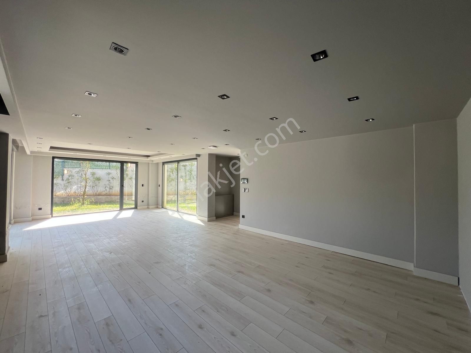 Şile Çavuş'ta Sıfır Villa - Görsel 23