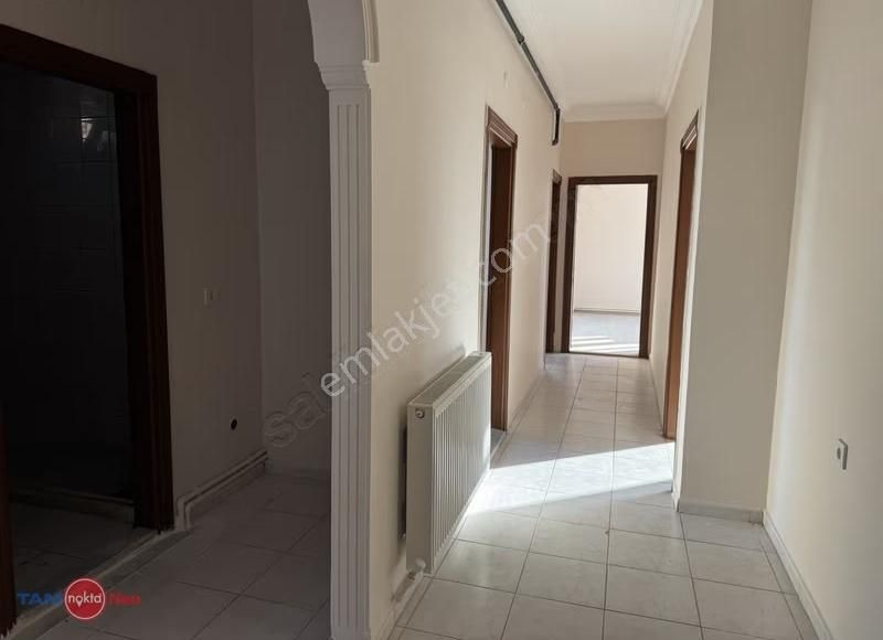 Fener Mah. 3+1 Ara Kat Dogal Gazlı Boş Kiralık - Görsel 24