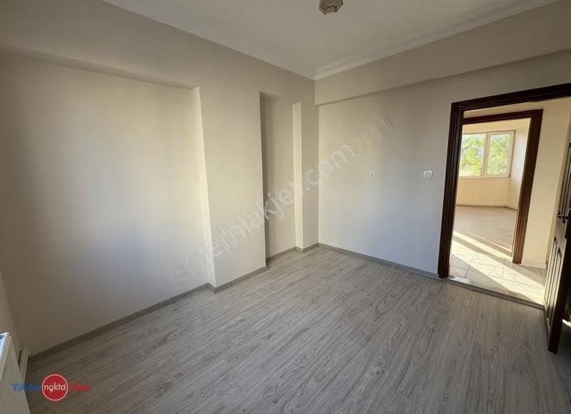 Fener Mah. 3+1 Ara Kat Dogal Gazlı Boş Kiralık - Görsel 28