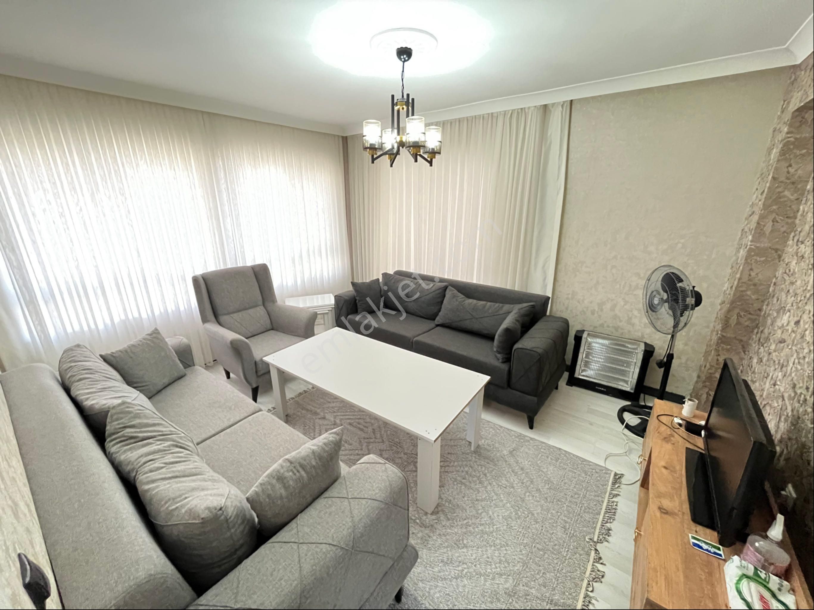 Tekin Emlaktan Cadde Üstü Full Yapılı Eksiksiz Kefilsiz Şartsız Eşyalı Kiralık Daire !!!! - Görsel 3