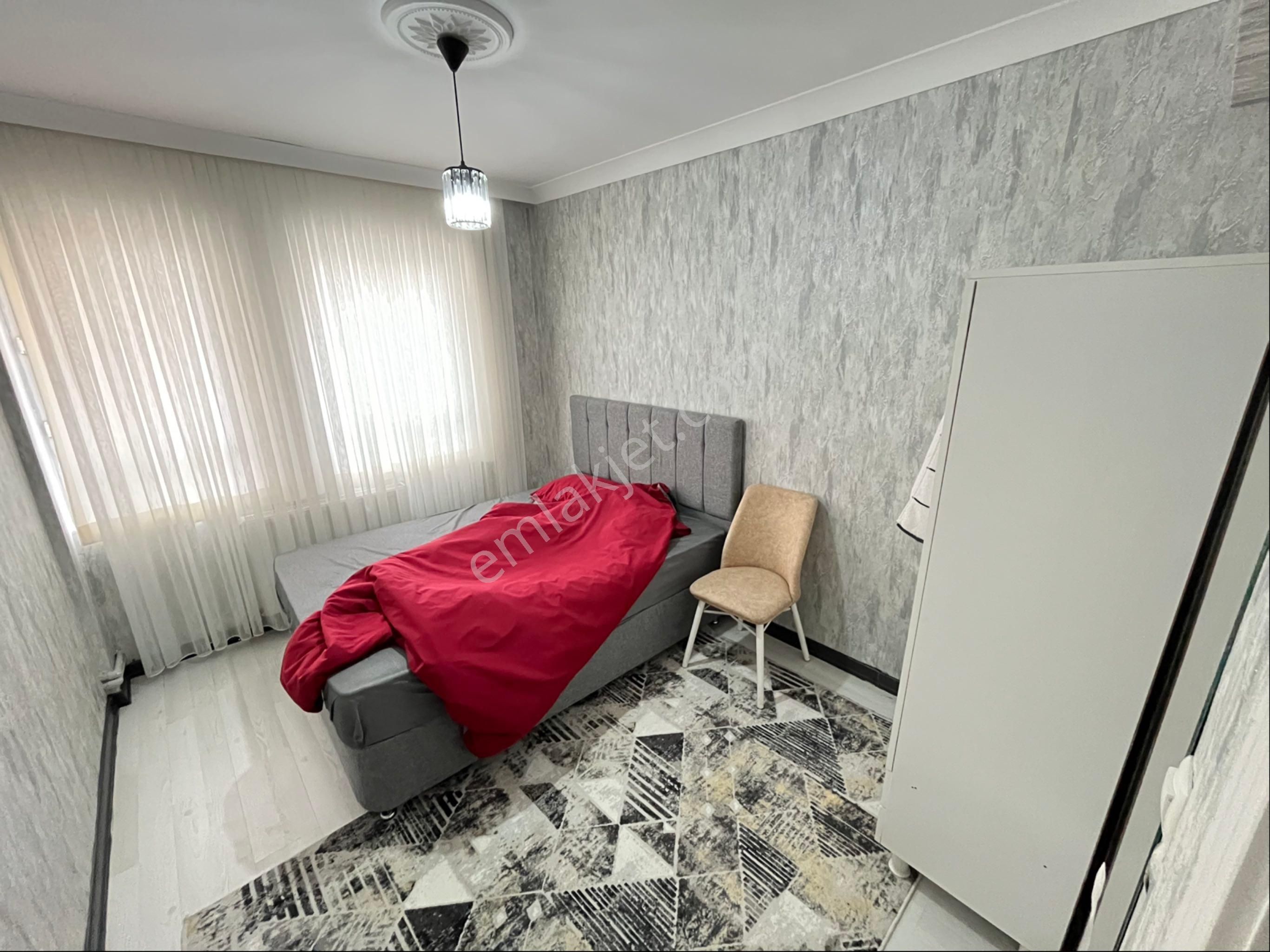 Tekin Emlaktan Cadde Üstü Full Yapılı Eksiksiz Kefilsiz Şartsız Eşyalı Kiralık Daire !!!! - Görsel 18