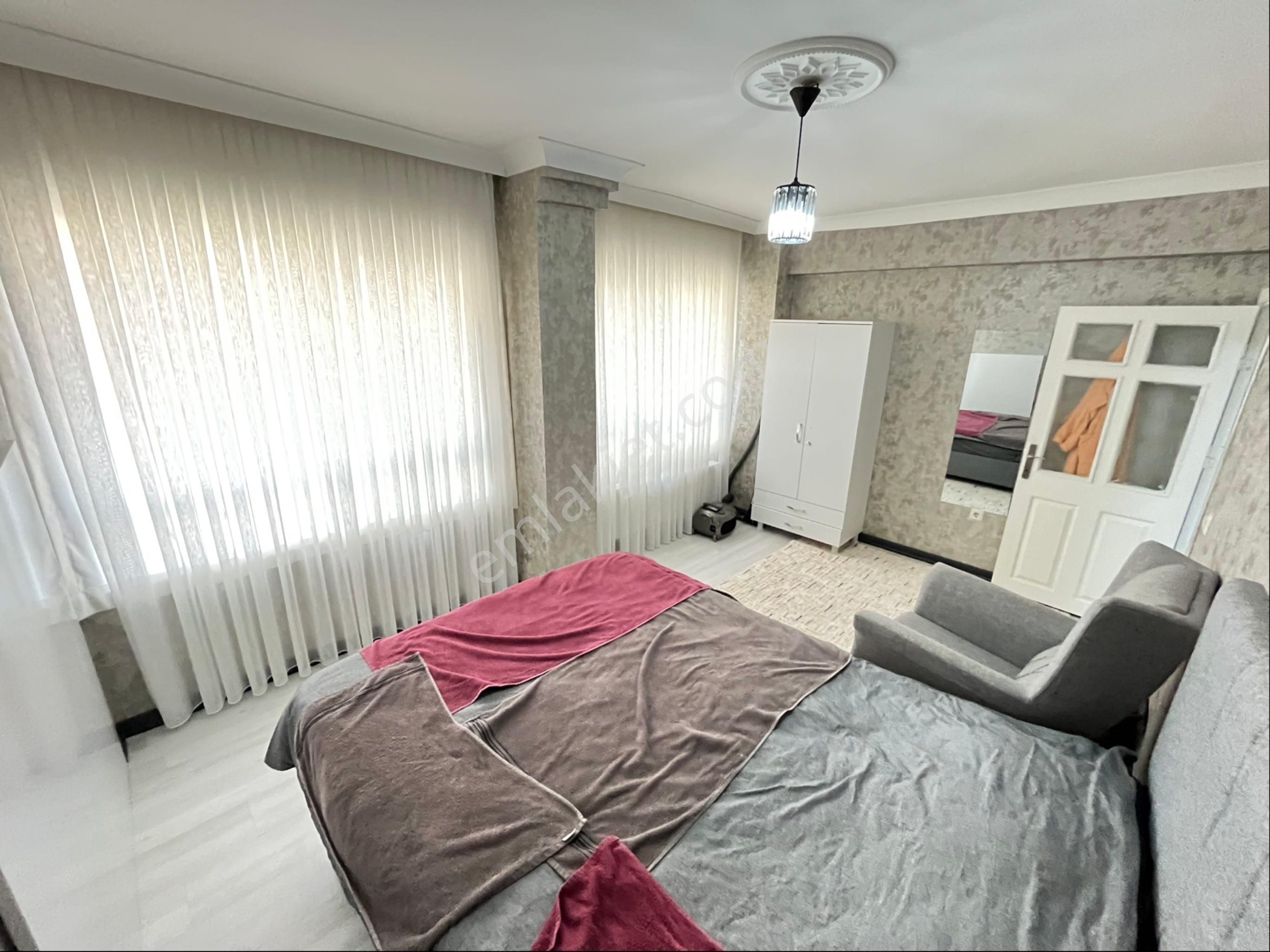 Tekin Emlaktan Cadde Üstü Full Yapılı Eksiksiz Kefilsiz Şartsız Eşyalı Kiralık Daire !!!! - Görsel 8