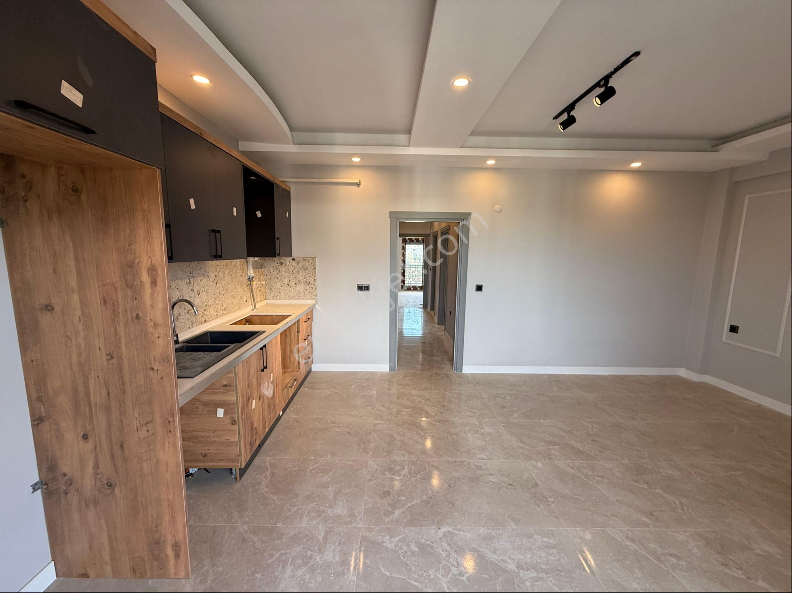 Havuzlu Sitede 3.kat 2+1 Sıfır Daire - Görsel 2