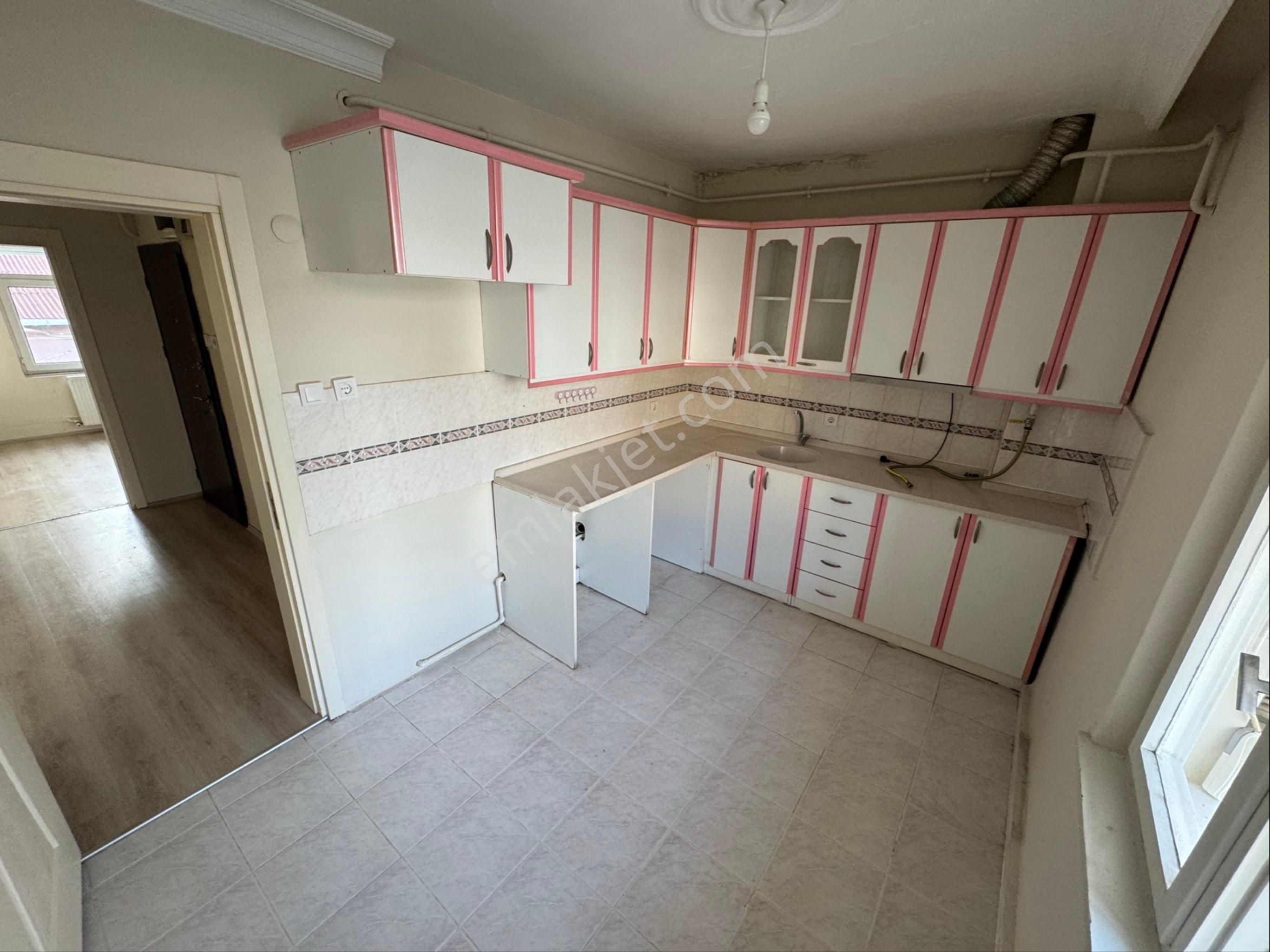 Tekirdağ Süleymanpaşa Zafer Mahallesi Kiralık 2 + 1 Daire - Görsel 19