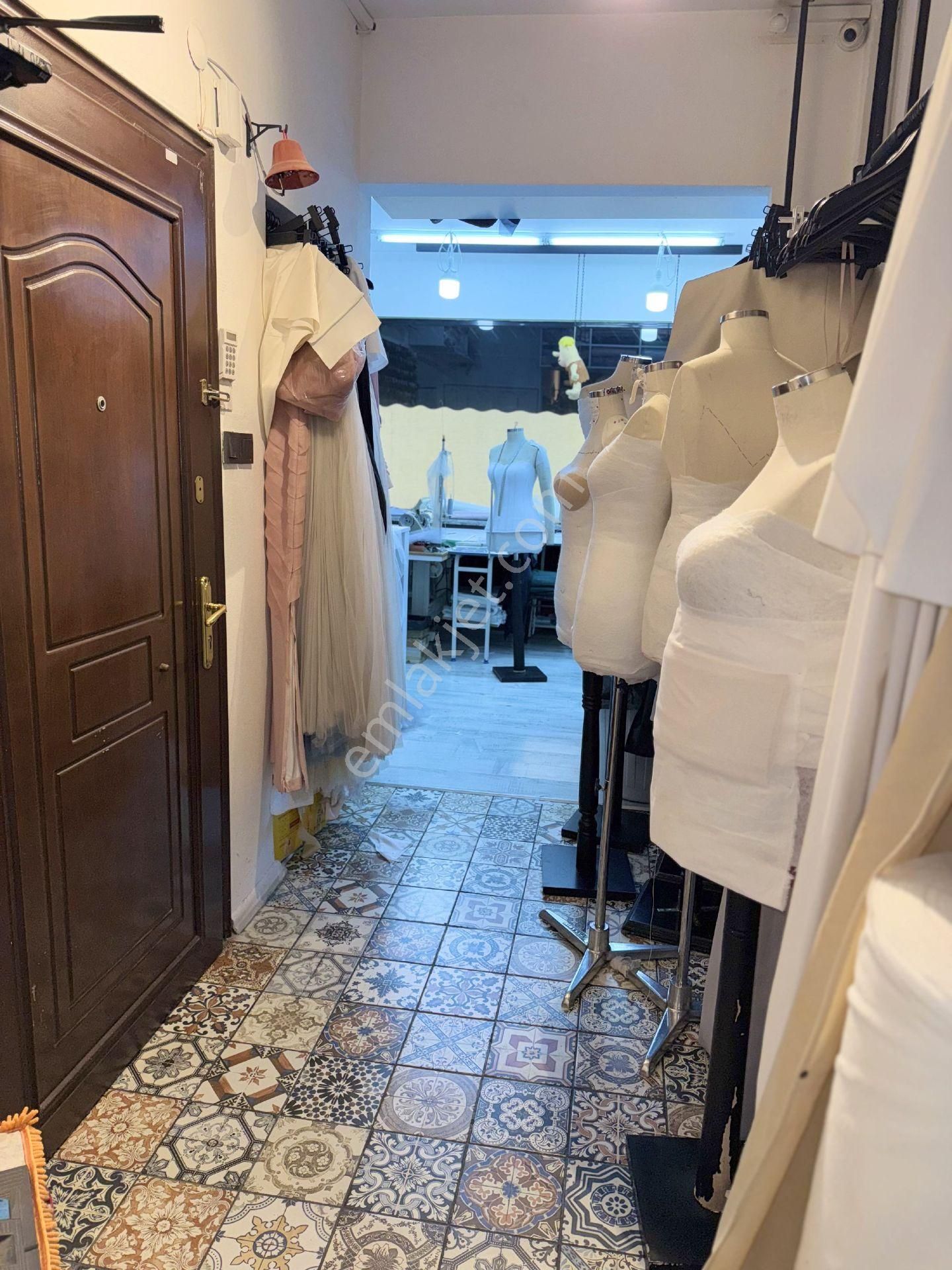 Nişantaşı'nda Mükemmel Konumda, 105m2 Yatırımlık Köşe Showroom - Görsel 23