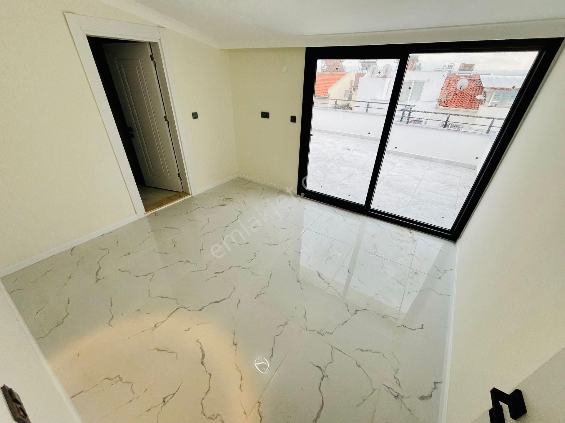 Yükselden Gürede Denize 50 Metre Ultra Lüx Tasarım 4+1 Villa - Görsel 20