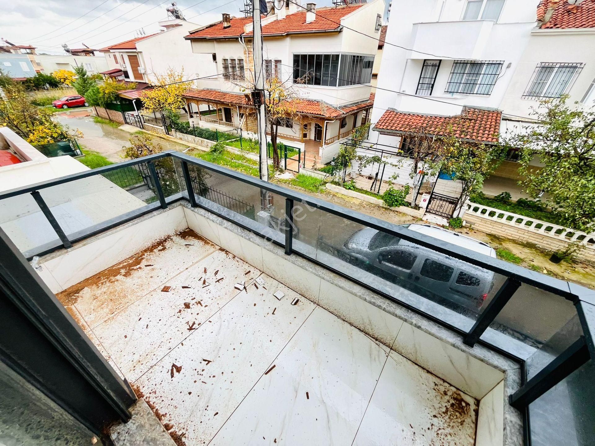 Yükselden Gürede Denize 50 Metre Ultra Lüx Tasarım 4+1 Villa - Görsel 26