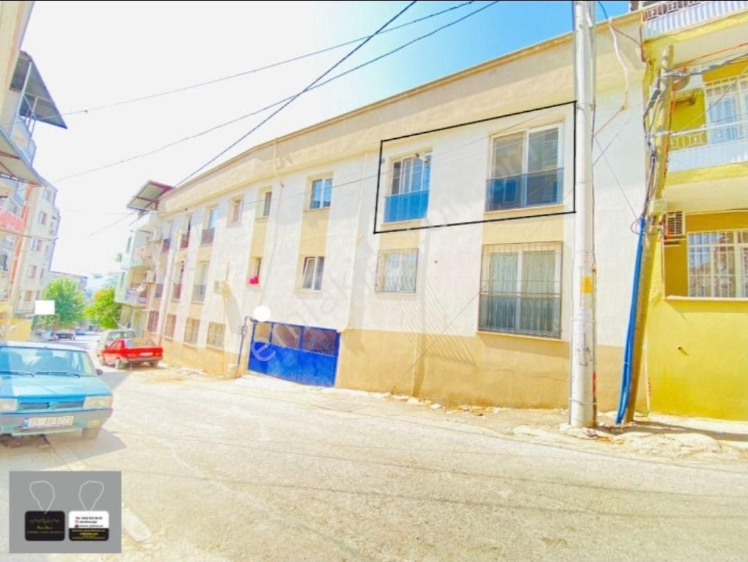 Buca Ufuk Mahallesi//yıkıkkemer Meydana Yakını//2+1//2.kat Sonkat//5yılık/kapalı Mutfaklı/daire