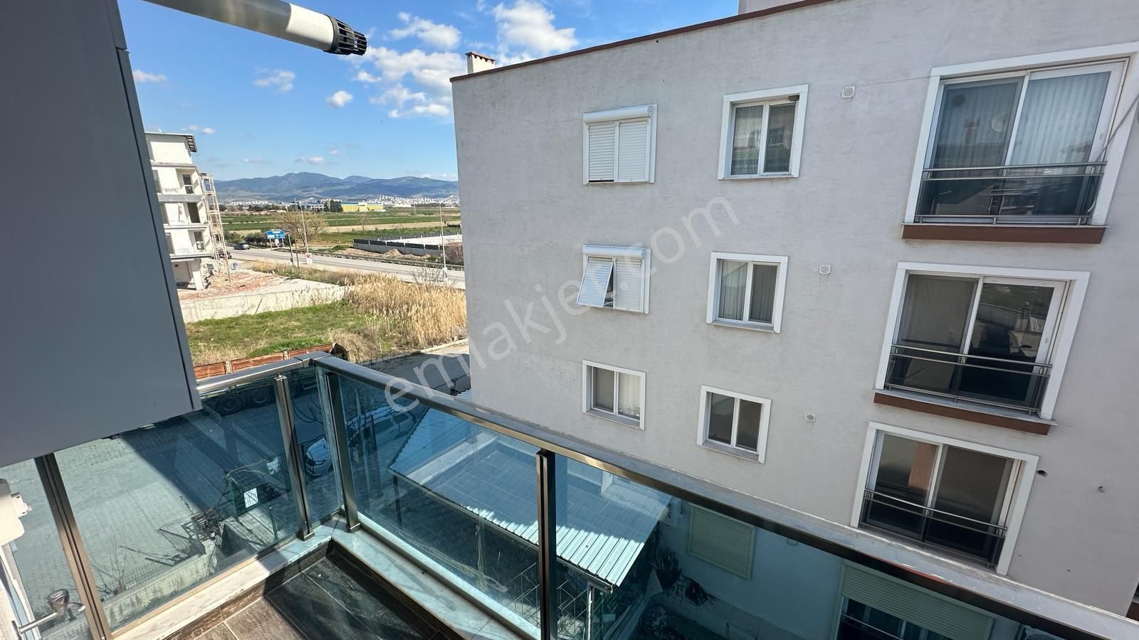 Seyrek Bakırçay Üniversitesi Yakını Hazır Kiracılı Satılık 1+1 Daire - Görsel 8