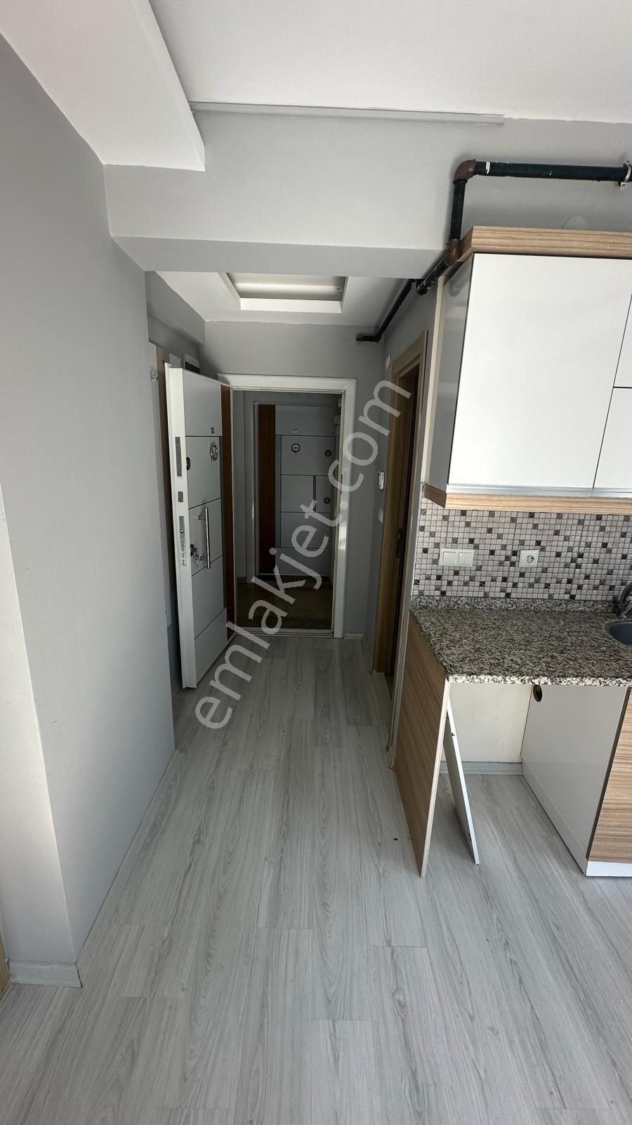 Seyrek Bakırçay Üniversitesi Yakını Hazır Kiracılı Satılık 1+1 Daire - Görsel 4