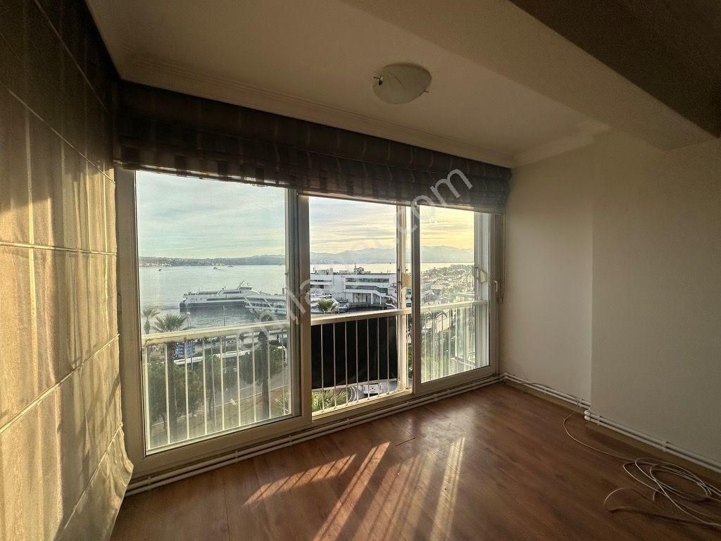 Karşıyaka Kiralık 3+1 Yalı Dairesi - Görsel 12