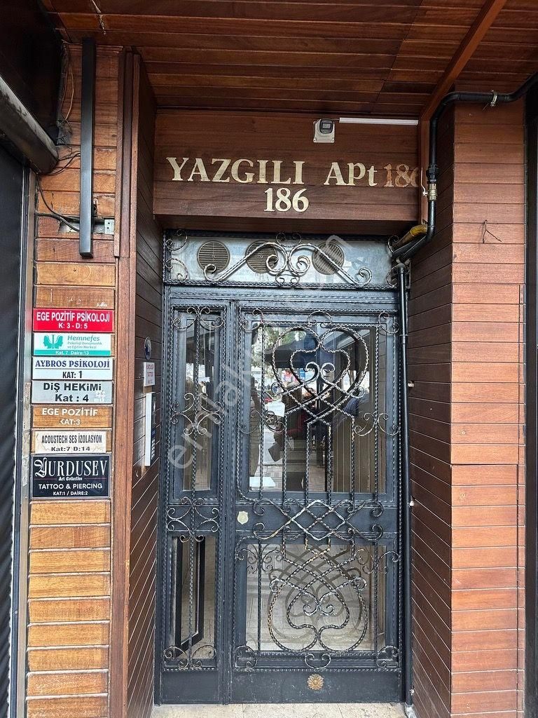 Karşıyaka Kiralık 3+1 Yalı Dairesi - Görsel 35