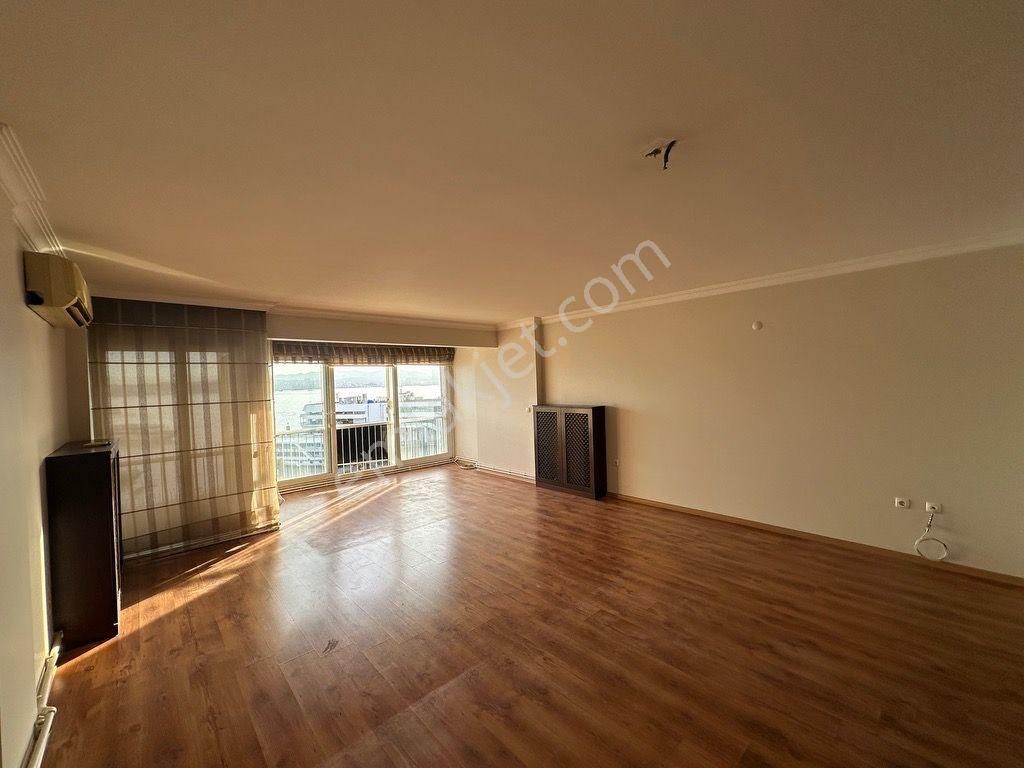 Karşıyaka Kiralık 3+1 Yalı Dairesi - Görsel 24