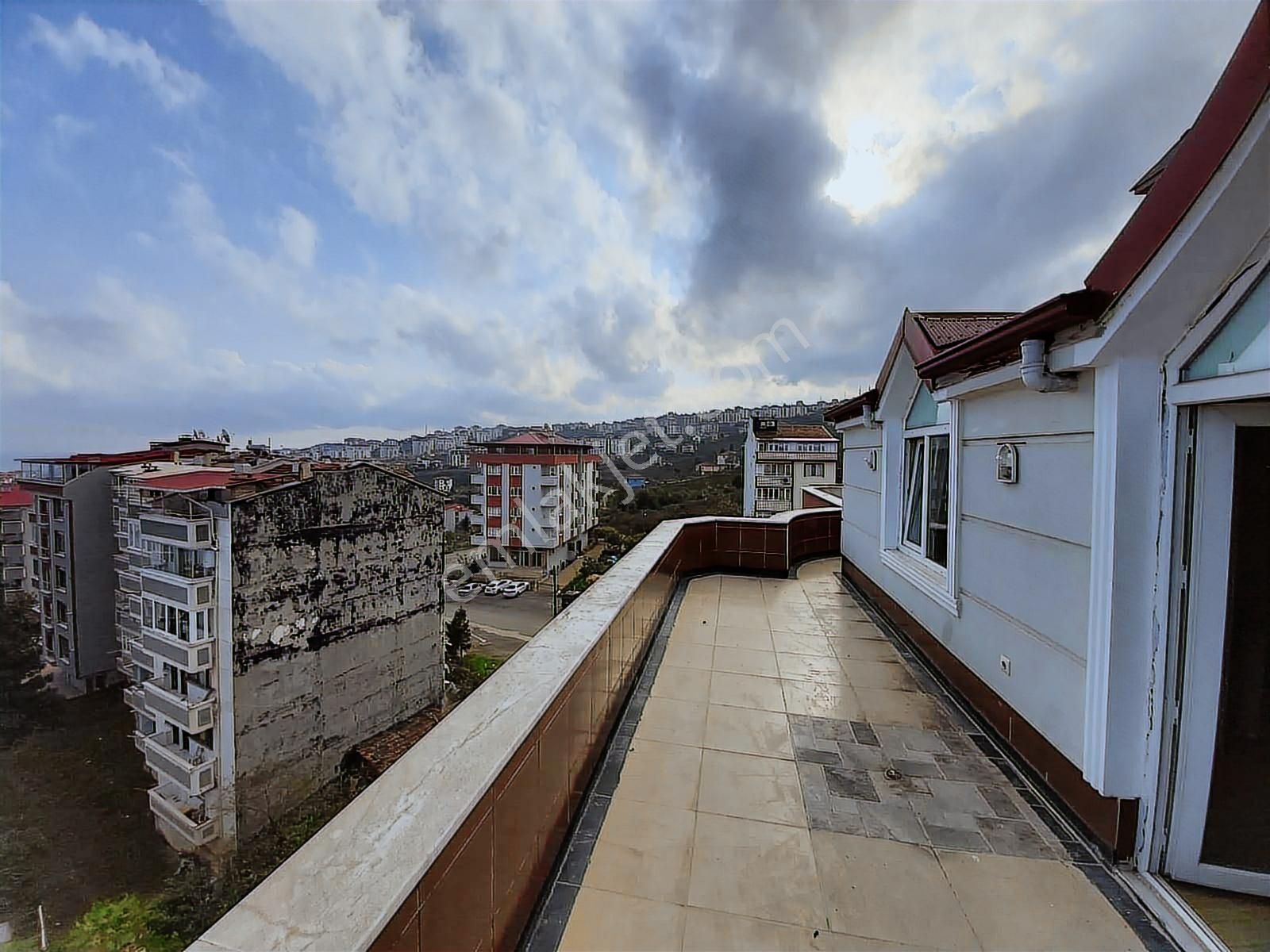 E&d Emlak Trabzon Kanuni'de Satılık Manzaralı İki Daire Tek Tapu - Görsel 18