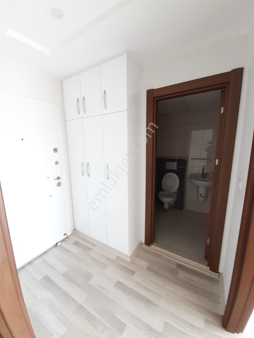 Birlik Gayrimenkul Den Gültepe De İskanlı 1+1 Geniş Oturumlu Krediye Uygun Merkezi Konumda Fırsat - Görsel 9