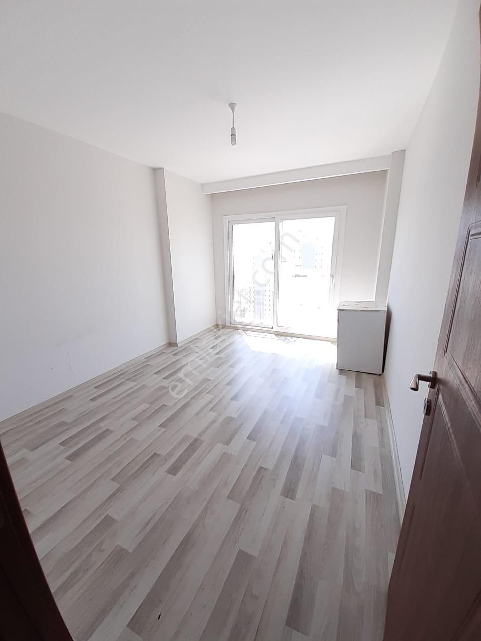 Birlik Gayrimenkul Den Gültepe De İskanlı 1+1 Geniş Oturumlu Krediye Uygun Merkezi Konumda Fırsat - Görsel 7