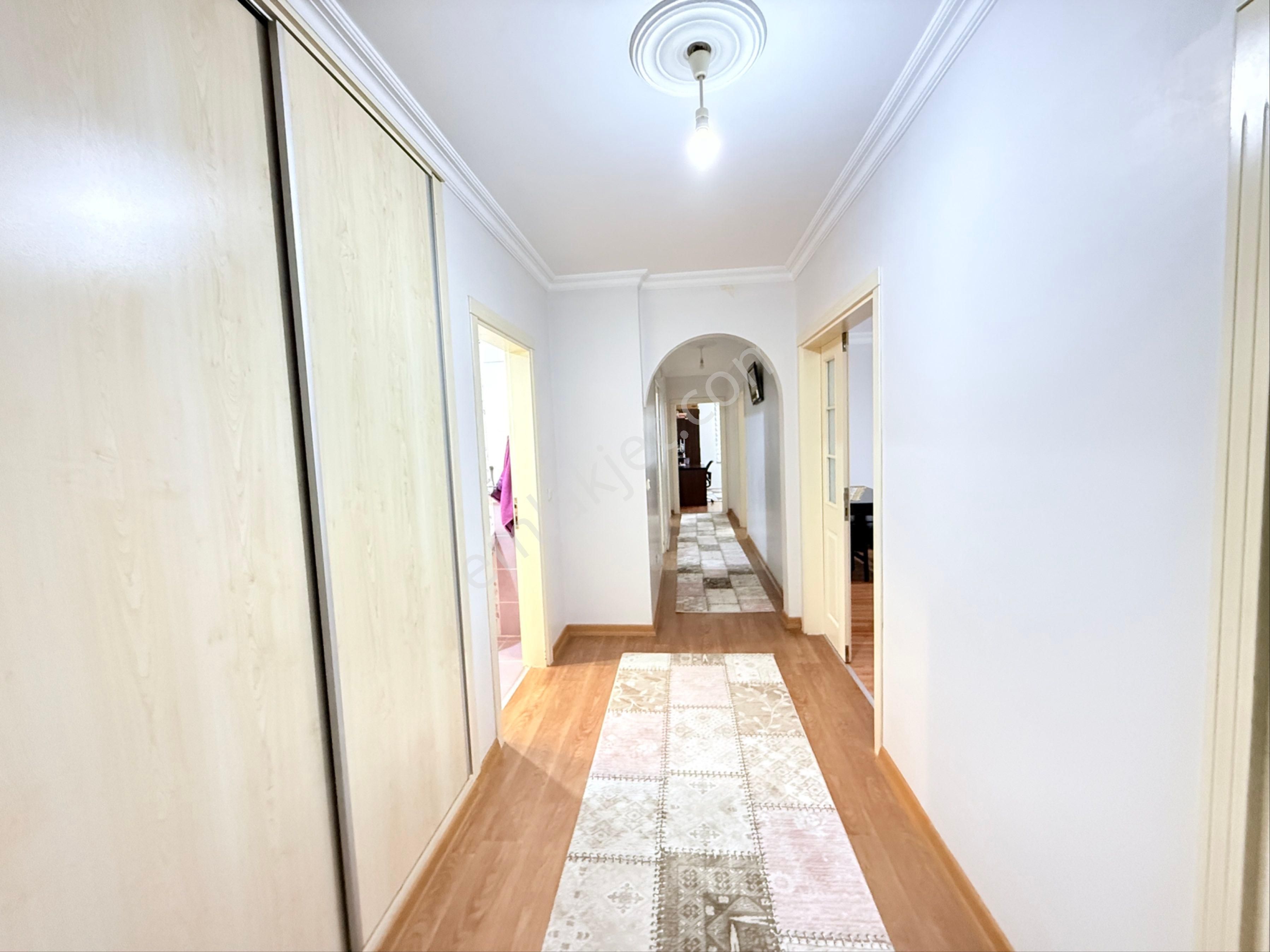 Sefaköy İnönü Mahallesi Satılık 3 + 1 Site İçi - Görsel 17