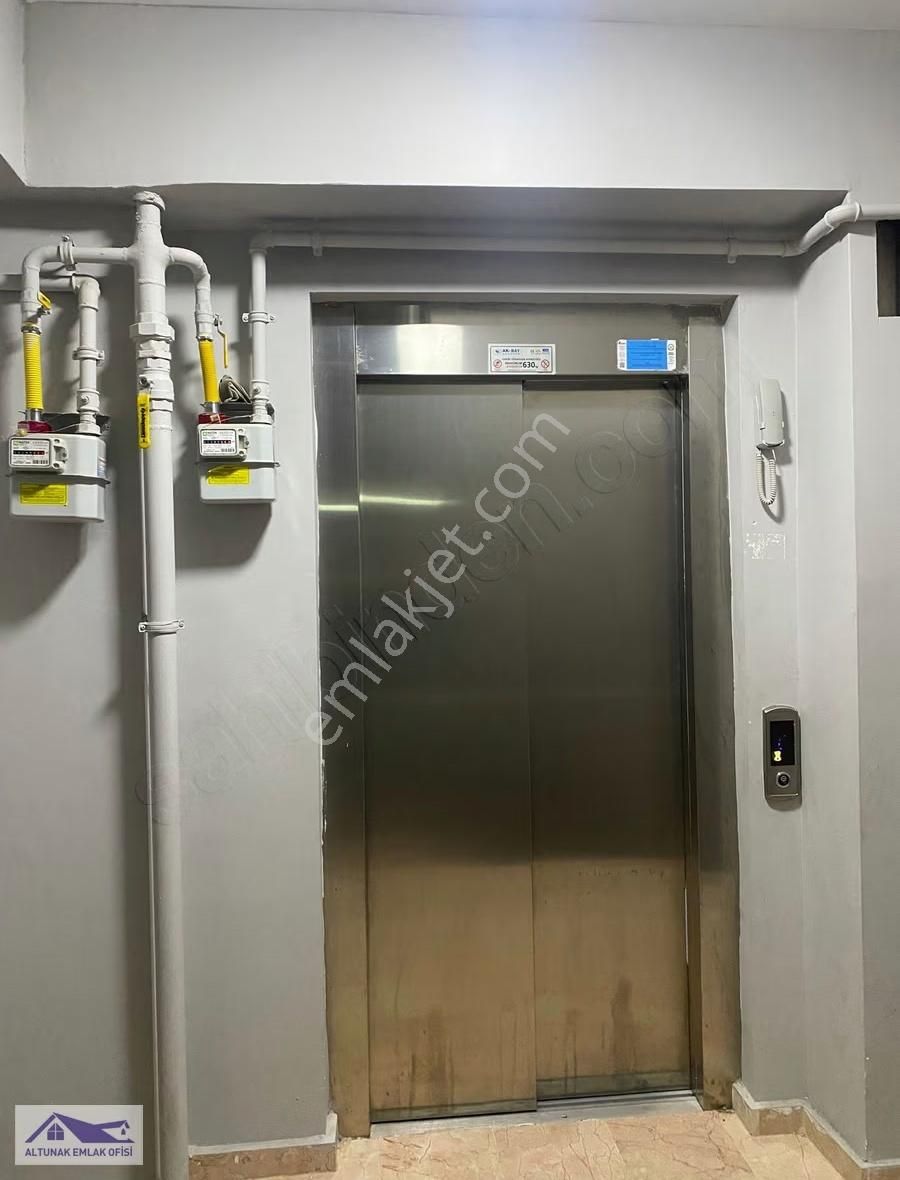 İskele Merkezde Deniz Manzaralı 3+1 Daire - Görsel 12