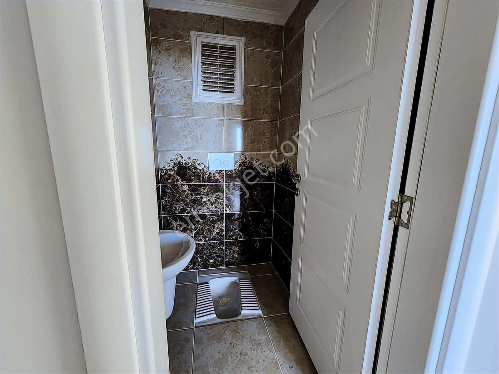 E&d Gyo'dan Pelitli Yeşilköy'de Kiralık 3+1 Manzaralı Daire - Görsel 4