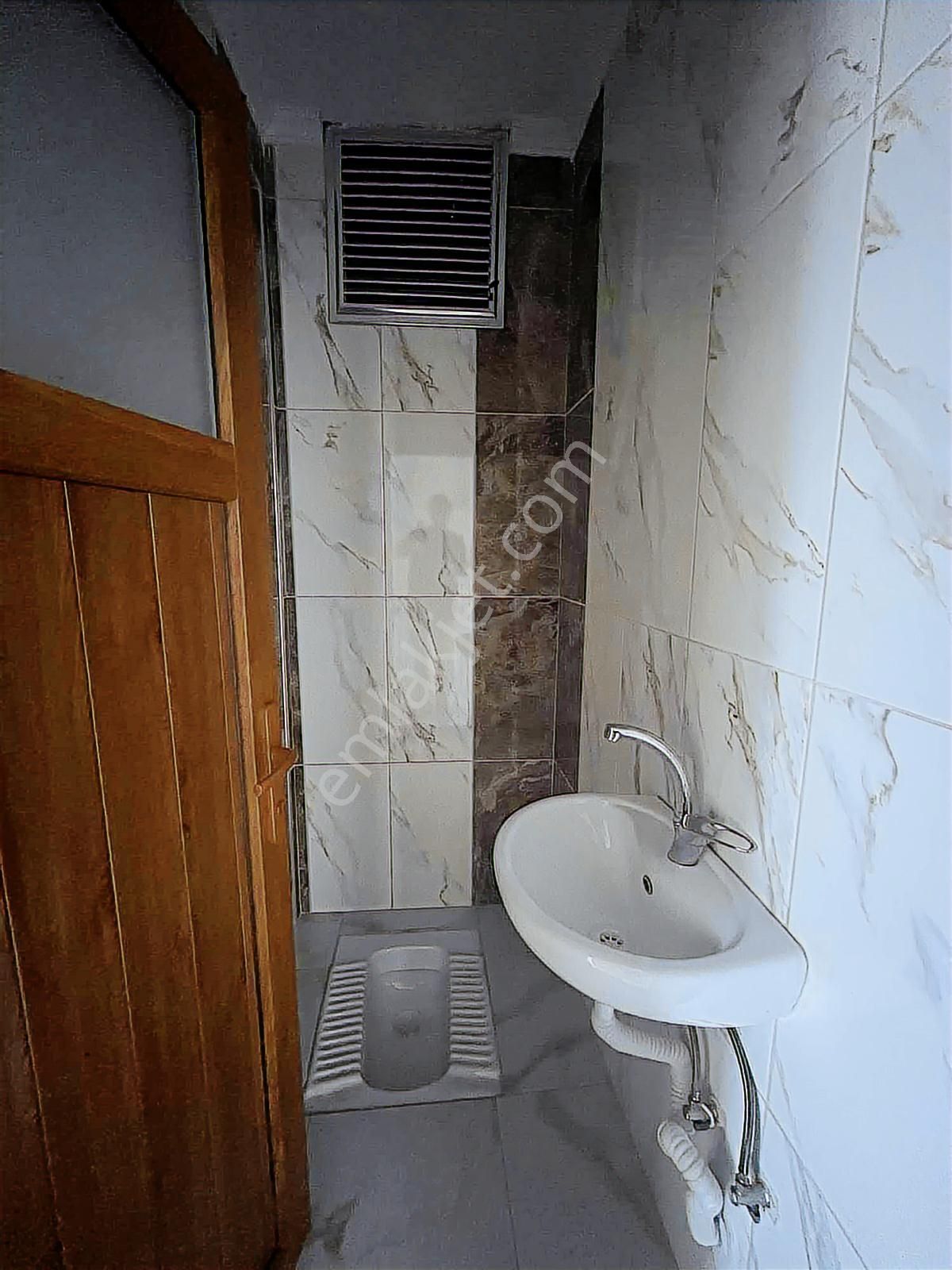 Okullar Bölgesinde Kiralık 3+1 Doğalgazlı Daire - Görsel 11
