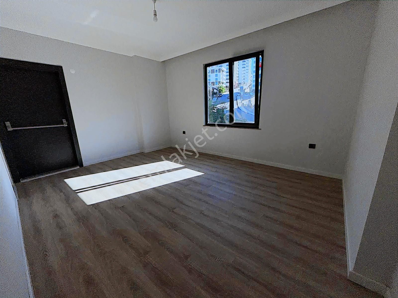 Bilkent Sitesinde Satılık 3+1 Deniz Manzaralı Üç Cepheli Daire - Görsel 23