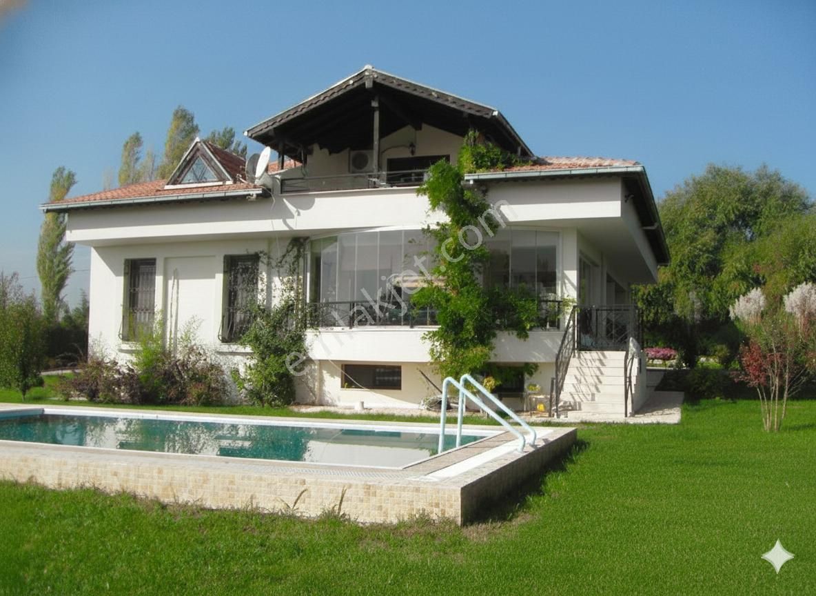 Smyrna Team’den Menderes’te Satılık 4+1 Villa, 7 Dönüm Bahçe İçinde - Görsel 3