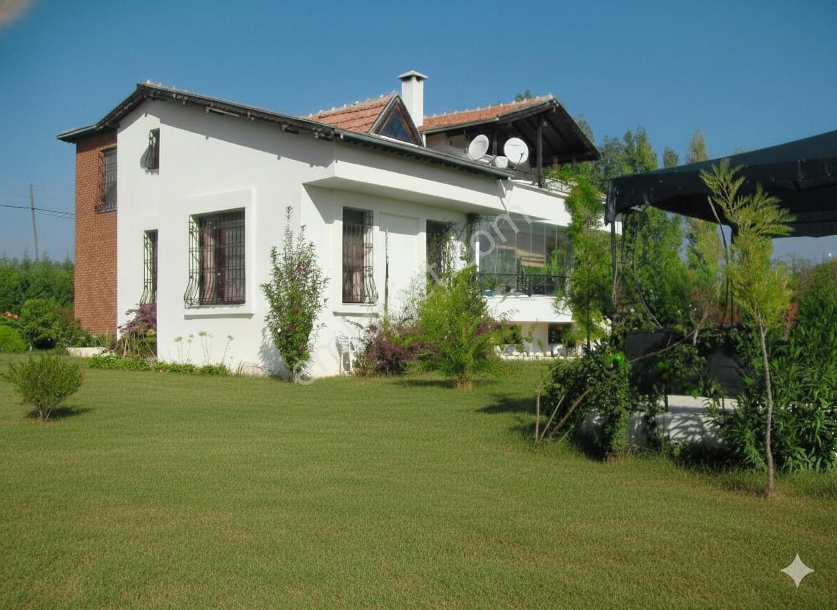 Smyrna Team’den Menderes’te Satılık 4+1 Villa, 7 Dönüm Bahçe İçinde - Görsel 8